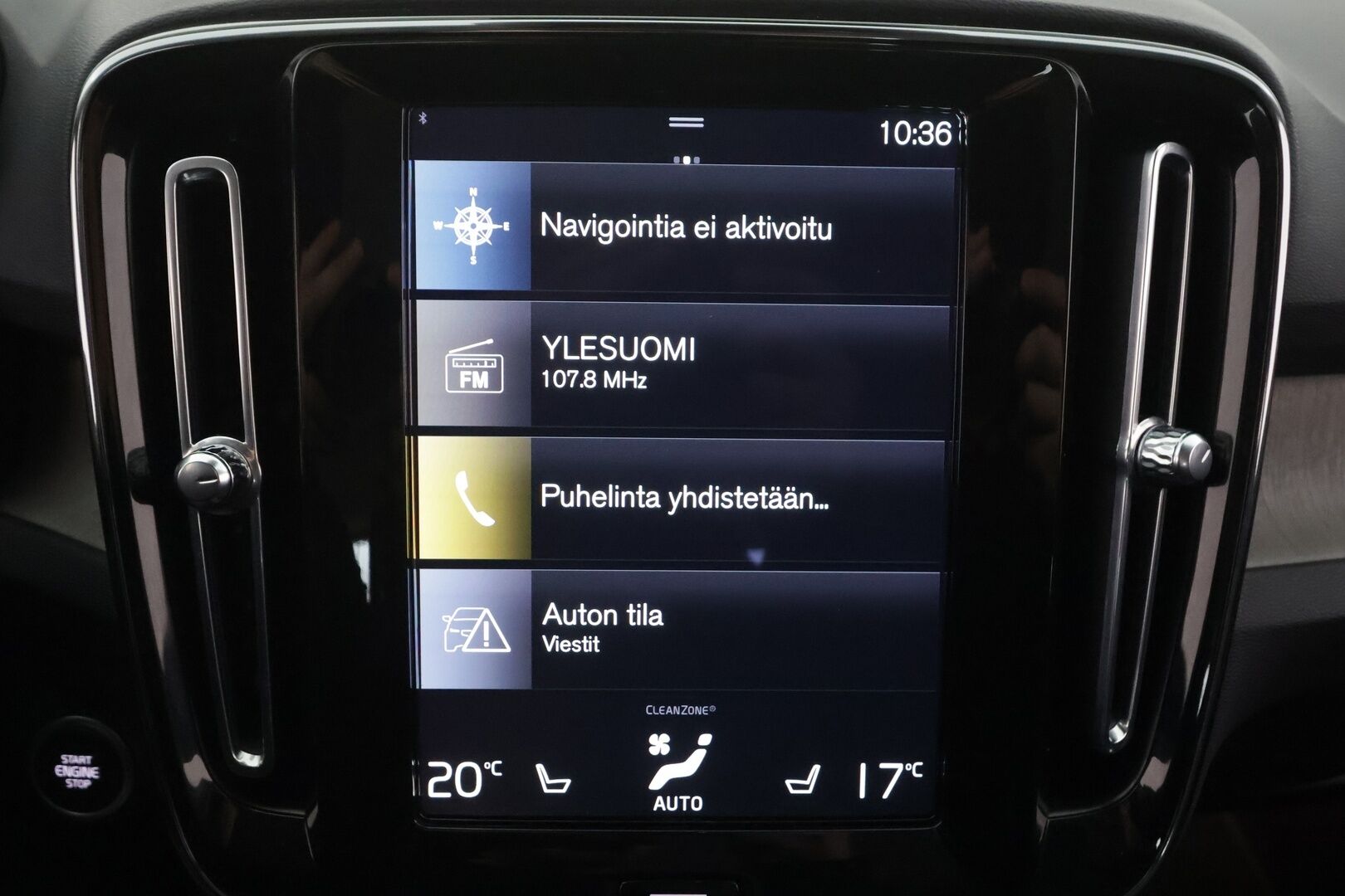 Volvo XC40 2022 T5 TwE Business Inscription Edition aut - | Webasto | Koukku | ACC | LED | P.Kamera | Sporttinahat | Kaistavahti | Keyless | Suomi-auto | Kahdet renkaat | Merkkihuollot | 2x Latauskaapelit |