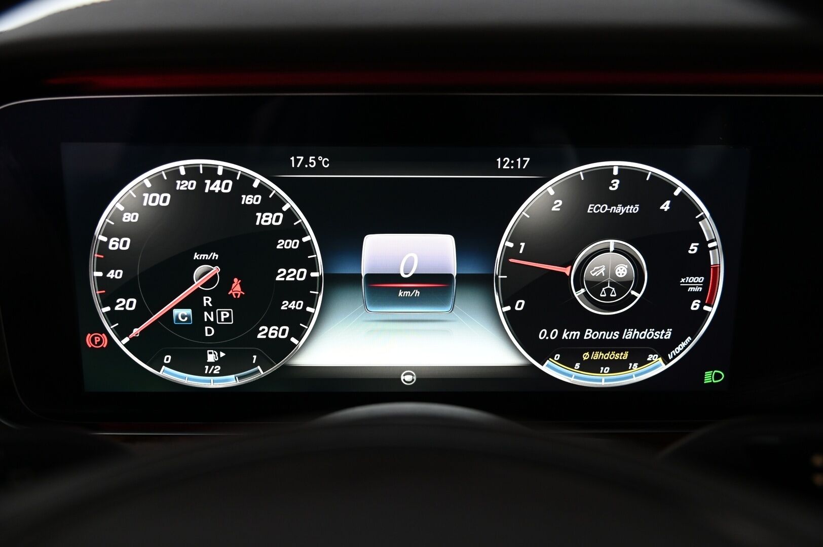 Mercedes-Benz E 2017 E 220 d Farmari / * Burmester / Vetokoukku / Widescreen / P-kamera / Digimittariso / Navi / - * Vakionopeudensäädin / Pysäköintiavustin / Sähkötoiminen takaluukku / KeyLessGo-avaimeton käynnistys*