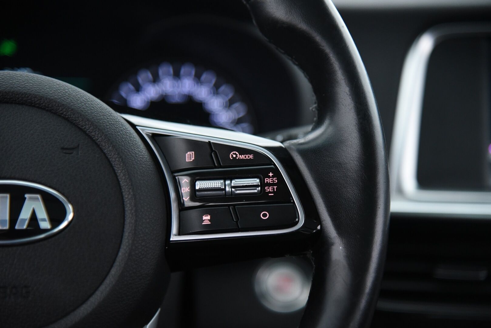 Kia Optima 2020 2,0 GDI PHEV Business Luxury SW A/T / Adapt. vak. / BLIS / Panorama / Muistipenkki / Keyless / Muistipenkki - Merkkihuollettu! / 360° / Harman/Kardon / Ilmastoidut nahkapenkit