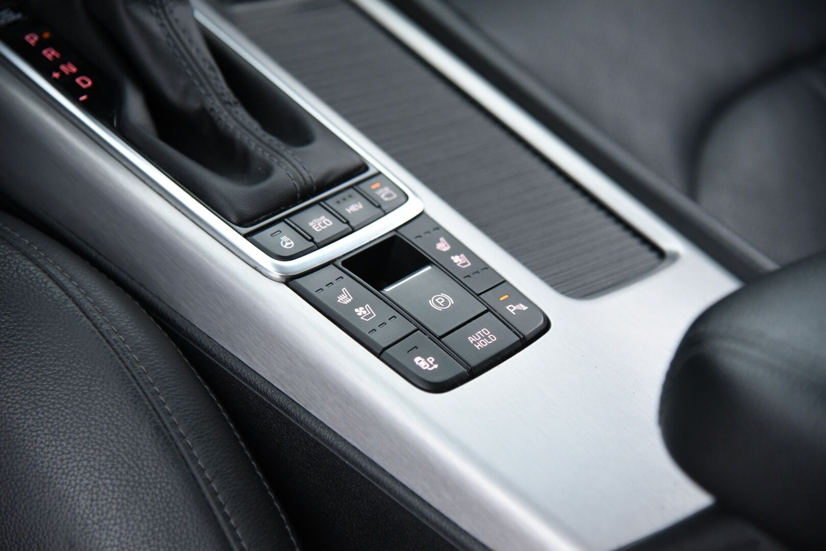 Kia Optima 2020 2,0 GDI PHEV Business Luxury SW A/T / Adapt. vak. / BLIS / Panorama / Muistipenkki / Keyless / Muistipenkki - Merkkihuollettu! / 360° / Harman/Kardon / Ilmastoidut nahkapenkit