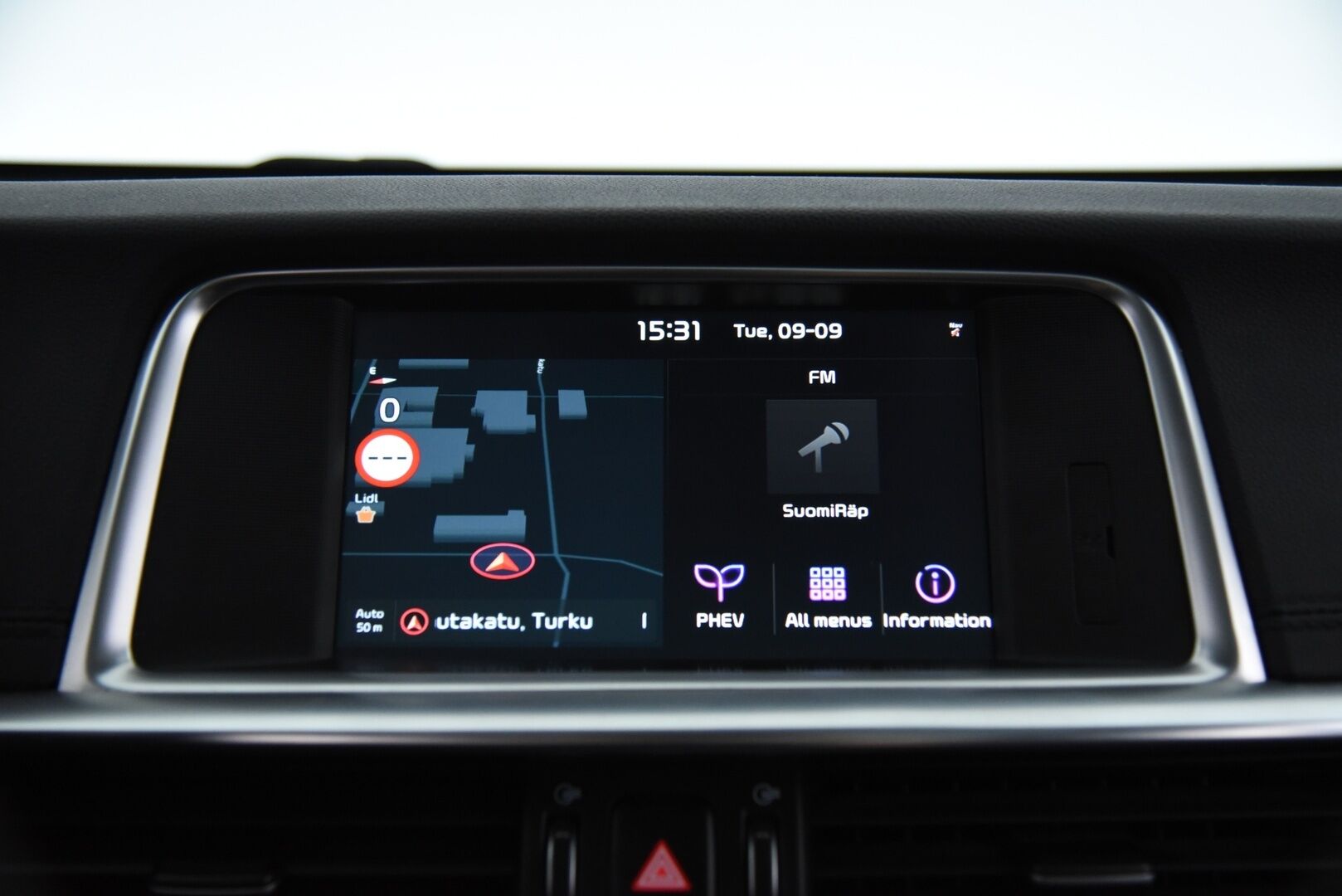 Kia Optima 2020 2,0 GDI PHEV Business Luxury SW A/T / Adapt. vak. / BLIS / Panorama / Muistipenkki / Keyless / Muistipenkki - Merkkihuollettu! / 360° / Harman/Kardon / Ilmastoidut nahkapenkit