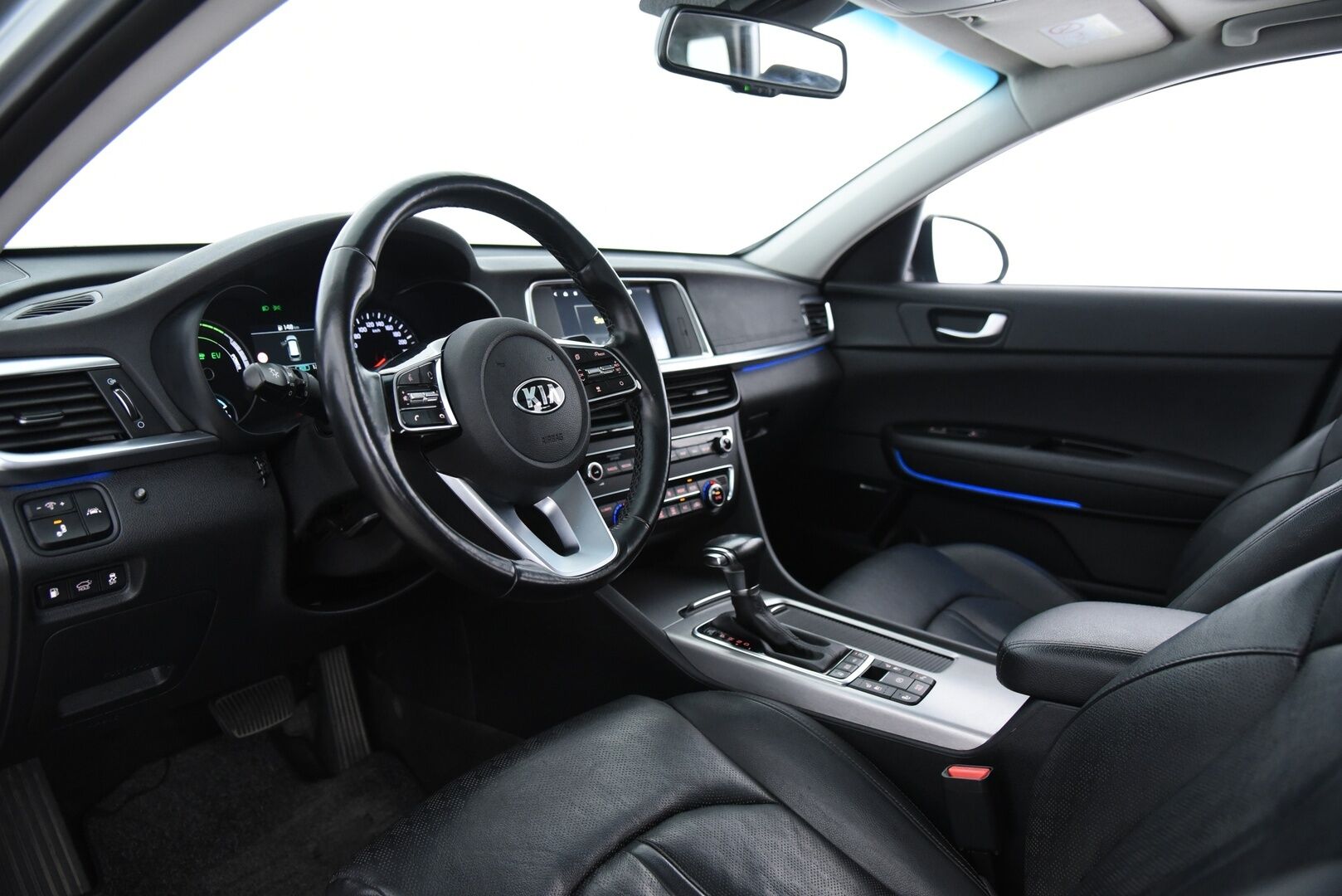 Kia Optima 2020 2,0 GDI PHEV Business Luxury SW A/T / Adapt. vak. / BLIS / Panorama / Muistipenkki / Keyless / Muistipenkki - Merkkihuollettu! / 360° / Harman/Kardon / Ilmastoidut nahkapenkit