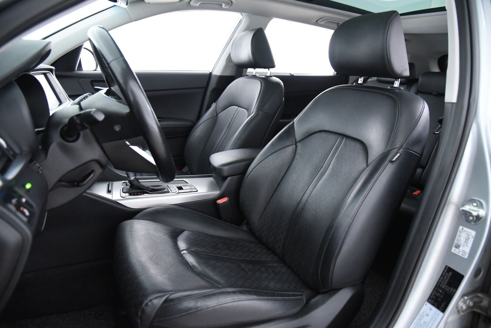 Kia Optima 2020 2,0 GDI PHEV Business Luxury SW A/T / Adapt. vak. / BLIS / Panorama / Muistipenkki / Keyless / Muistipenkki - Merkkihuollettu! / 360° / Harman/Kardon / Ilmastoidut nahkapenkit