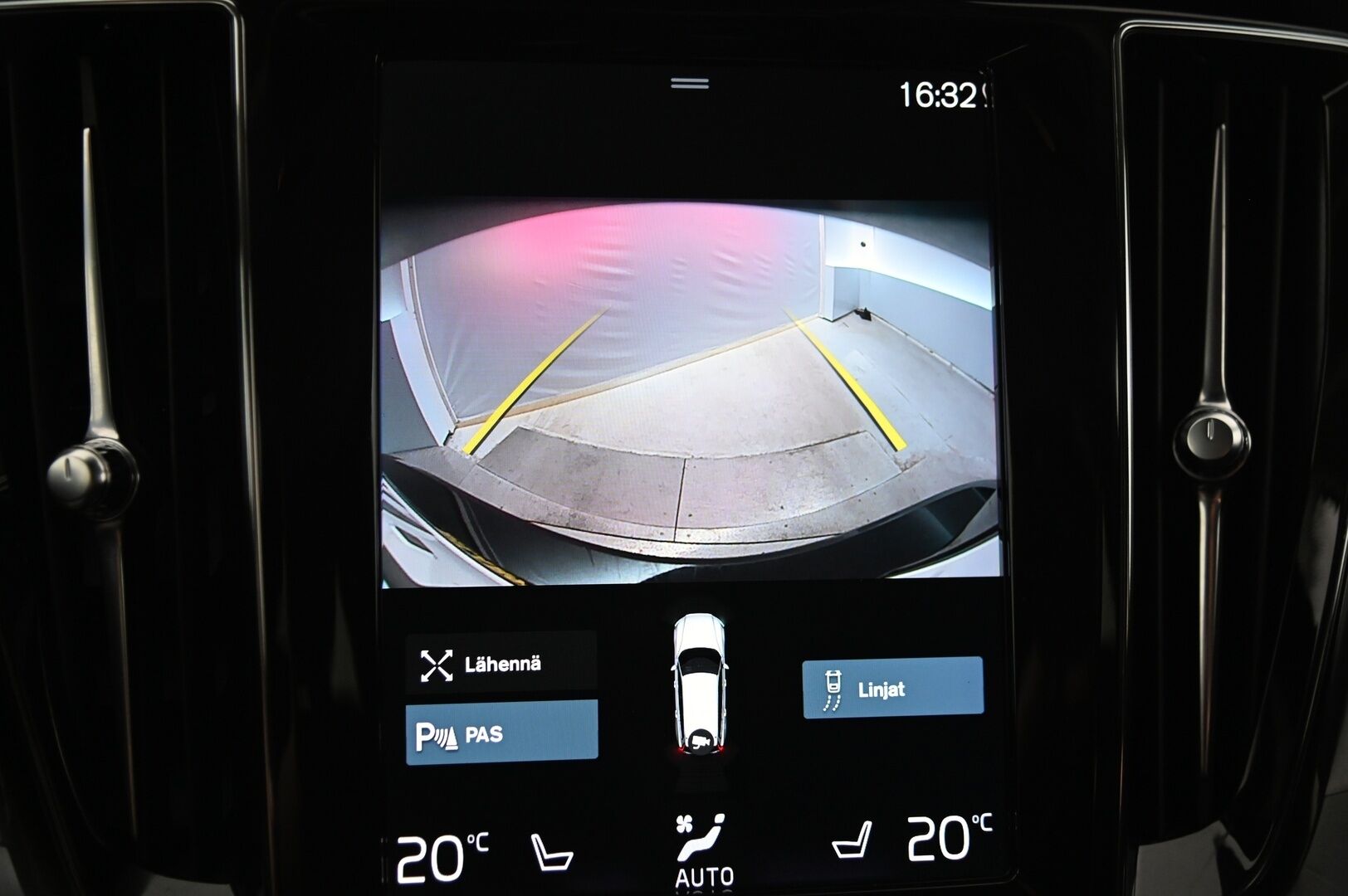 Volvo V60 2022 B3 MHEV Business Edition aut *Webasto / Acc&Pilot Assist / Full-Led / P.Kamera / Keyless / Navi* - *Merkkihuollettu 1-Omisteinen Suomi-auto!/ 2xrenkaat aluvanteilla*