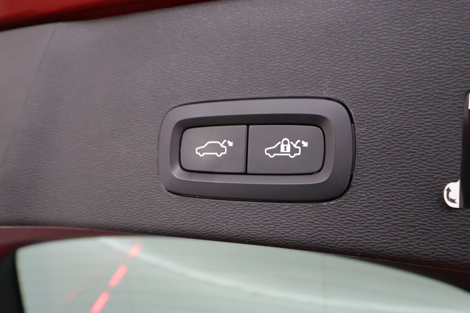 Volvo C40 2022 Recharge Twin Business Launch Edition aut - | ACC | ILP | Koukku | Lasikatto | Pixel-LED | H/K | Muistipenkki | 360-Kamera | Ratinlämmitys | Suomi-auto | Kahdet Renkaat |