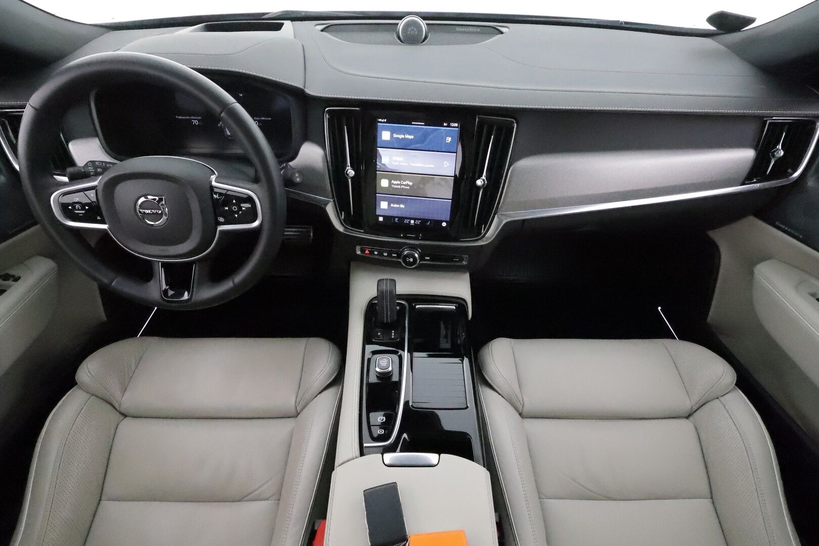Volvo V90 2022 T8 AWD Long Range High Performance R-Design aut **Panorama / 360° / HUD / Adapt.Vakkari / Sporttinahat Muistilla / - 3,99 % KORKOTARJOUS TÄHÄN AUTOON - Suomi-auto / Kahdet Renkaat / Huippu Varusteet!