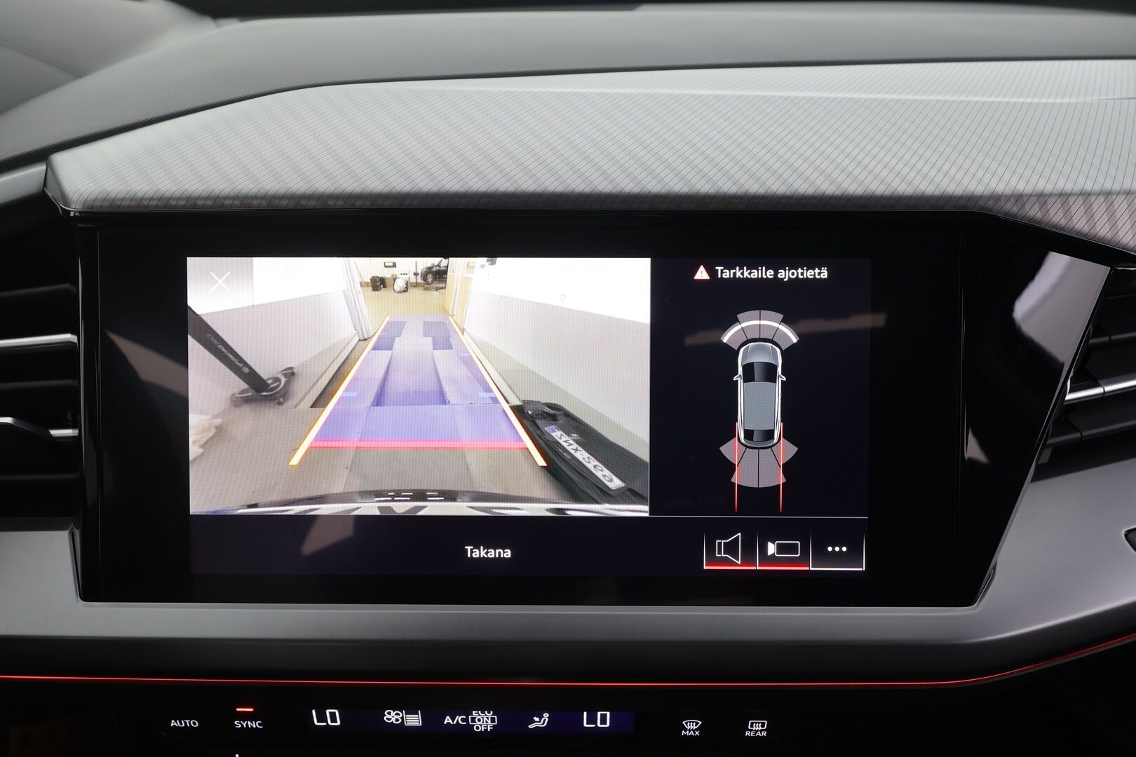 Audi Q4 e-tron 2022 S line 50 e-tron quattro S-Line - | ACC | Koukku | HUD | LED | Sonos | Muistipenkki | P.Kamera | keyless | Urheiluistuimet | Suomi-auto | Kahdet Renkaat |