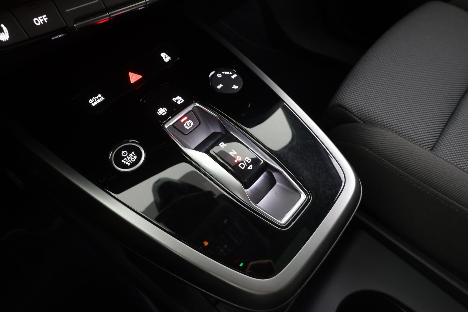 Audi Q4 e-tron 2022 S line 50 e-tron quattro S-Line - | ACC | Koukku | HUD | LED | Sonos | Muistipenkki | P.Kamera | keyless | Urheiluistuimet | Suomi-auto | Kahdet Renkaat |
