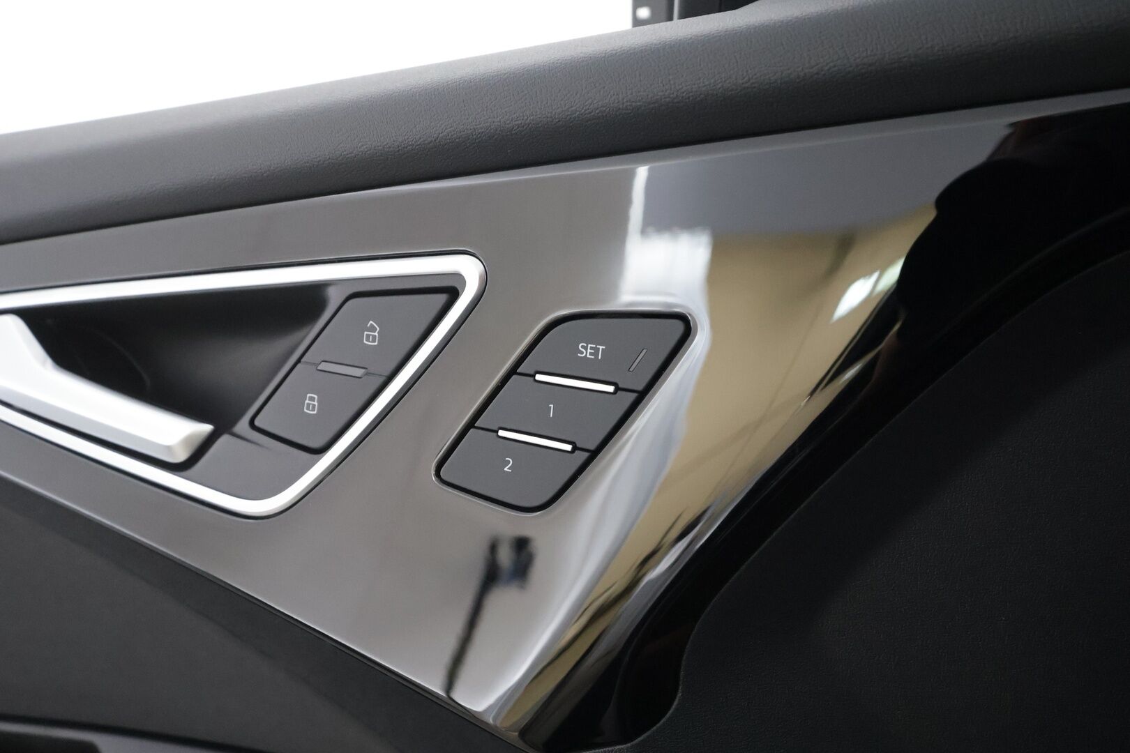 Audi Q4 e-tron 2022 S line 50 e-tron quattro S-Line - | ACC | Koukku | HUD | LED | Sonos | Muistipenkki | P.Kamera | keyless | Urheiluistuimet | Suomi-auto | Kahdet Renkaat |