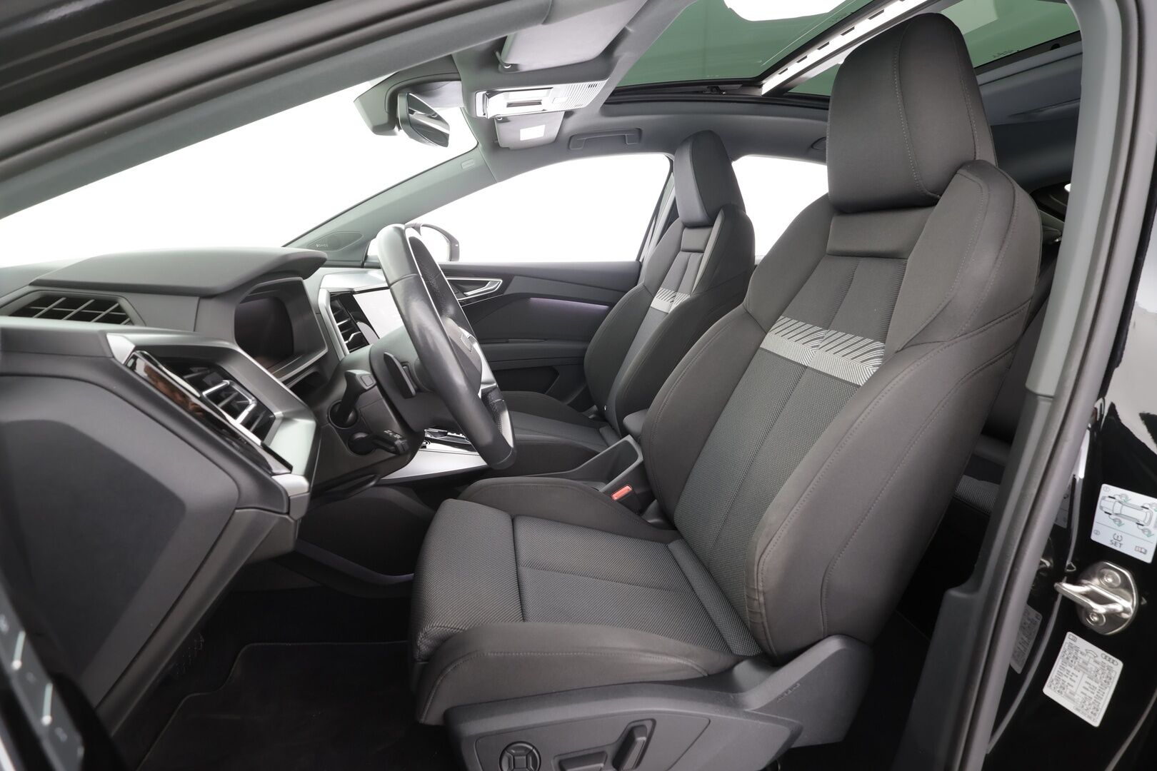 Audi Q4 e-tron 2022 S line 50 e-tron quattro S-Line - | ACC | Koukku | HUD | LED | Sonos | Muistipenkki | P.Kamera | keyless | Urheiluistuimet | Suomi-auto | Kahdet Renkaat |