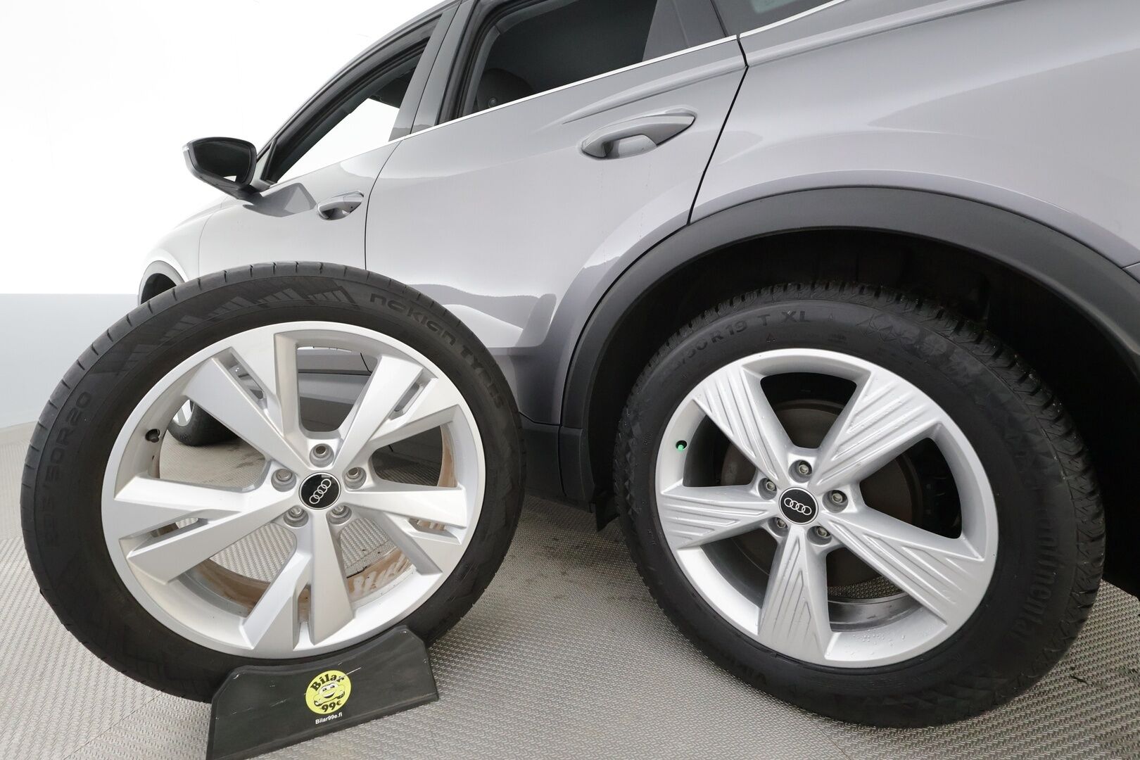 Audi Q4 e-tron 2022 Edition 40 e-tron Sportback * ACC / ILP / LED / Kamera / Sähköluukku * - KATSO MIHIN HINTAAN SPORTBACK! / 1.Om Suomi-auto / SoH 94.7% / Merkkihuollettu / Kahdet OEM vanteet / Juuri huollettu / Alv - HULLUT AVAJAISHULINAT KORKOTARJOUS 3,29 %