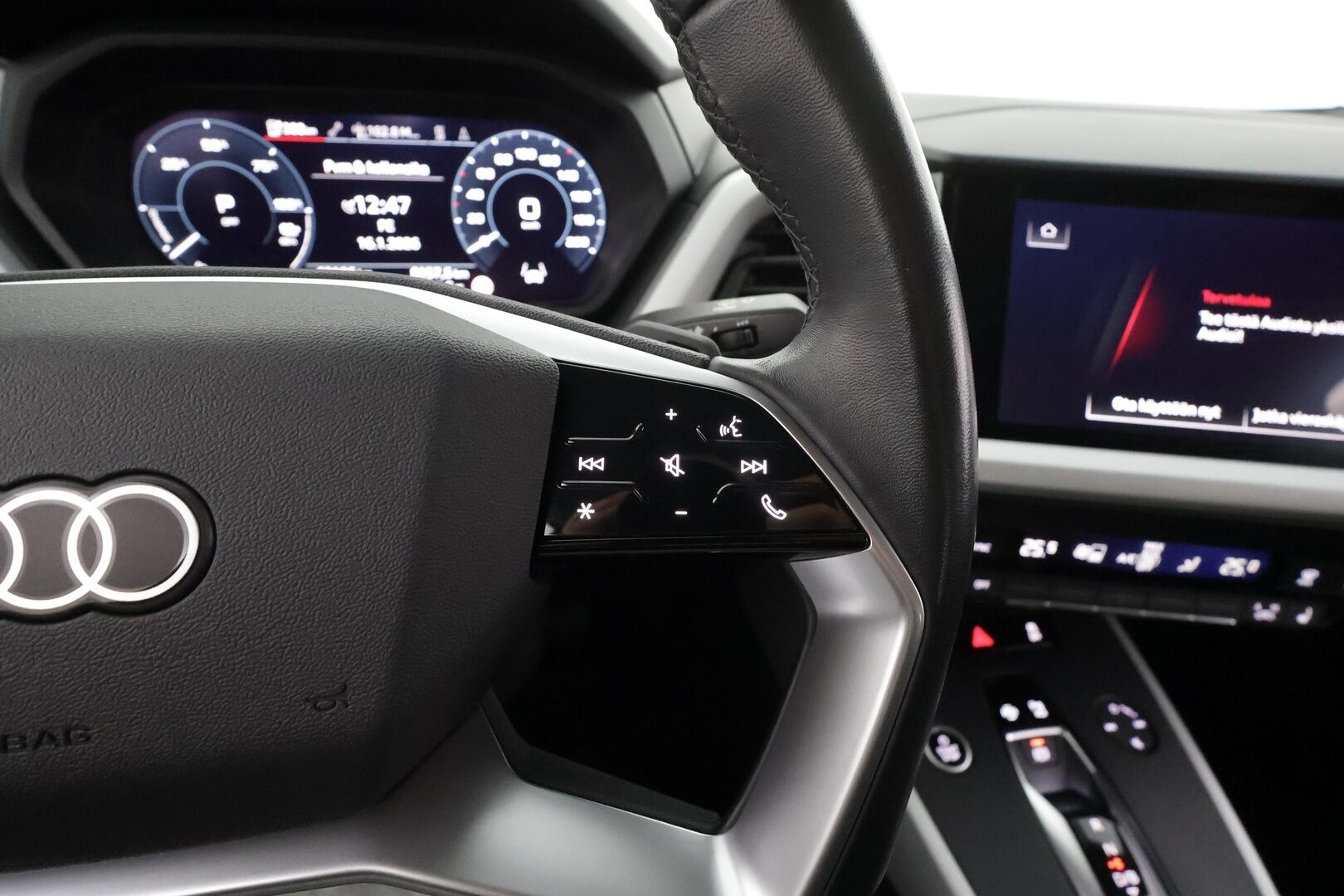 Audi Q4 e-tron 2022 Edition 40 e-tron Sportback * ACC / ILP / LED / P.Kamera / Audi Smartphone Interface * - 1.Om Suomi-auto / Akku kuntotarkastettu / Merkkihuollettu / Kahdet renkaat