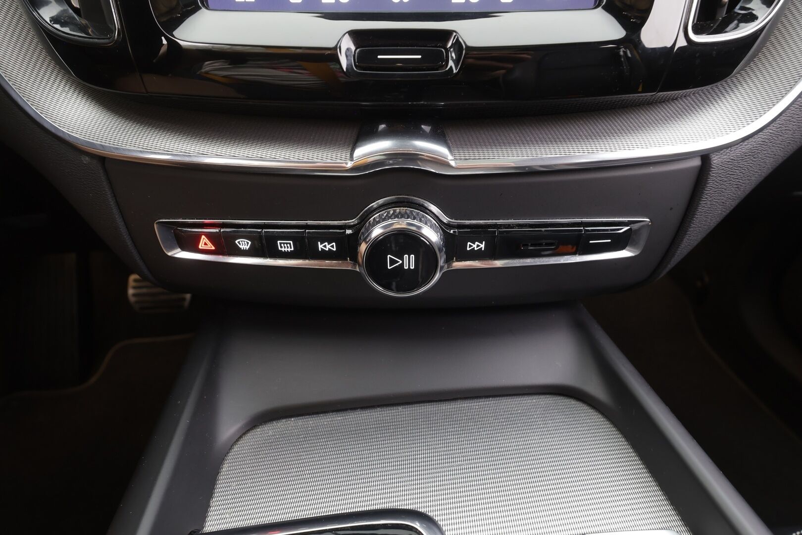 Volvo XC60 2022 T8 AWD Long Range Polestar Engineered Edition aut - | ACC | Webasto | Koukku | HUD | Panorama | H/K | Muistipenkki | Full-LED | Puolinahat | 360-Kamera | Keyless | Sporttipenkit | Apple&Android | 1.Om Suomi-auto | Kahdet Renkaat | Merkkihuollettu|
