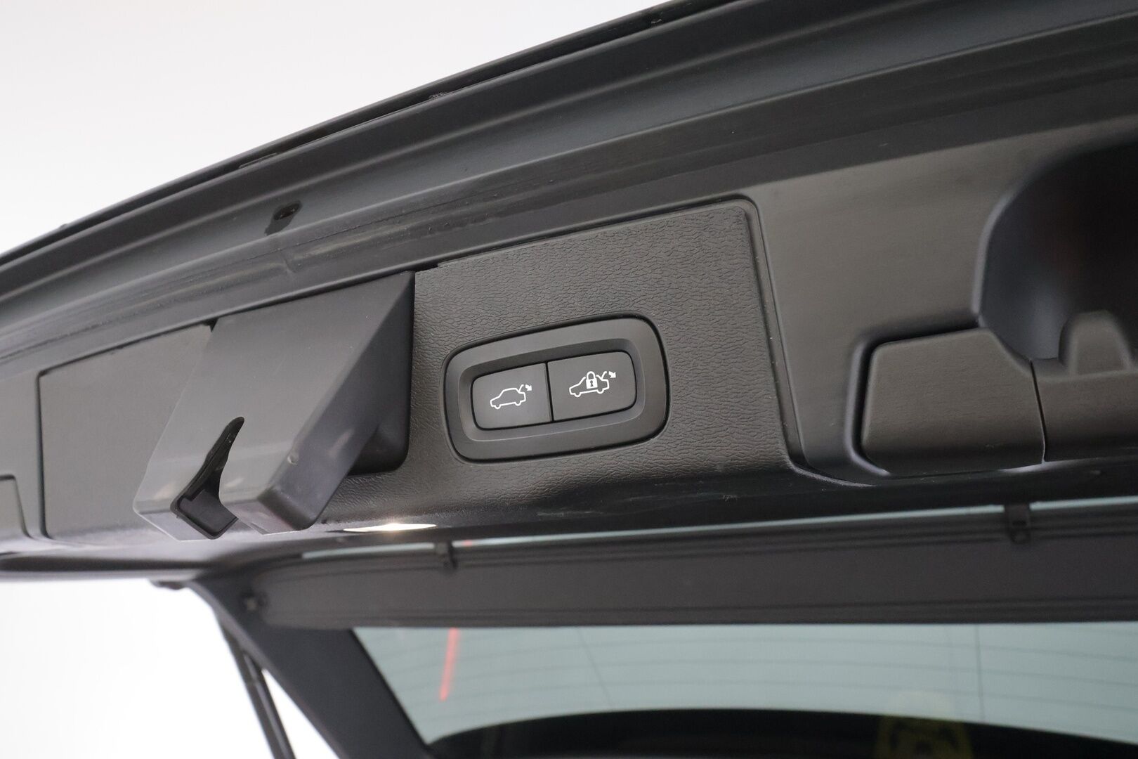 Volvo XC60 2022 T8 AWD Long Range Polestar Engineered Edition aut - | ACC | Webasto | Koukku | HUD | Panorama | H/K | Muistipenkki | Full-LED | Puolinahat | 360-Kamera | Keyless | Sporttipenkit | Apple&Android | 1.Om Suomi-auto | Kahdet Renkaat | Merkkihuollettu|
