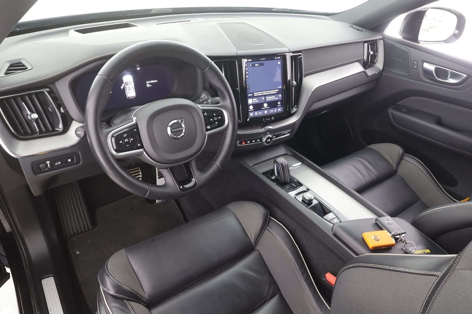 Volvo XC60 2022 T8 AWD Long Range Polestar Engineered Edition aut - | ACC | Webasto | Koukku | HUD | Panorama | H/K | Muistipenkki | Full-LED | Puolinahat | 360-Kamera | Keyless | Sporttipenkit | Apple&Android | 1.Om Suomi-auto | Kahdet Renkaat | Merkkihuollettu|