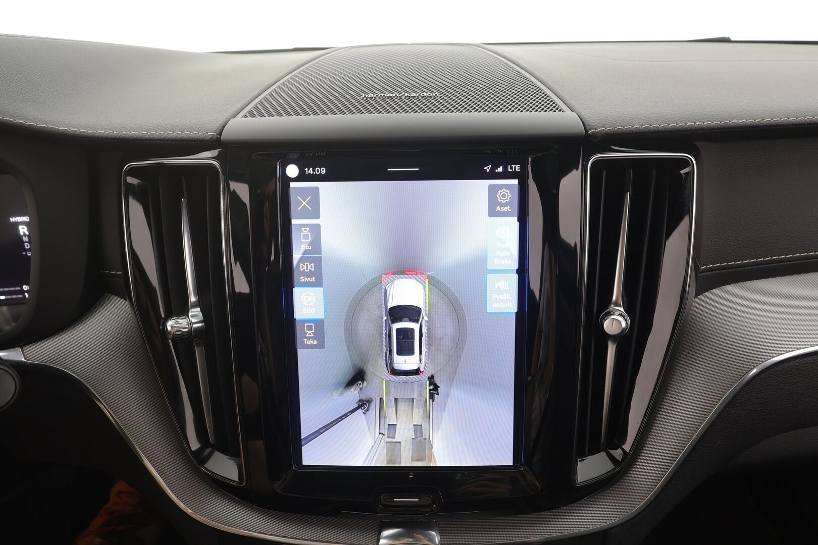 Volvo XC60 2022 T8 AWD Long Range Polestar Engineered Edition aut - | ACC | Webasto | Koukku | HUD | Panorama | H/K | Muistipenkki | Full-LED | Puolinahat | 360-Kamera | Keyless | Sporttipenkit | Apple&Android | 1.Om Suomi-auto | Kahdet Renkaat | Merkkihuollettu|