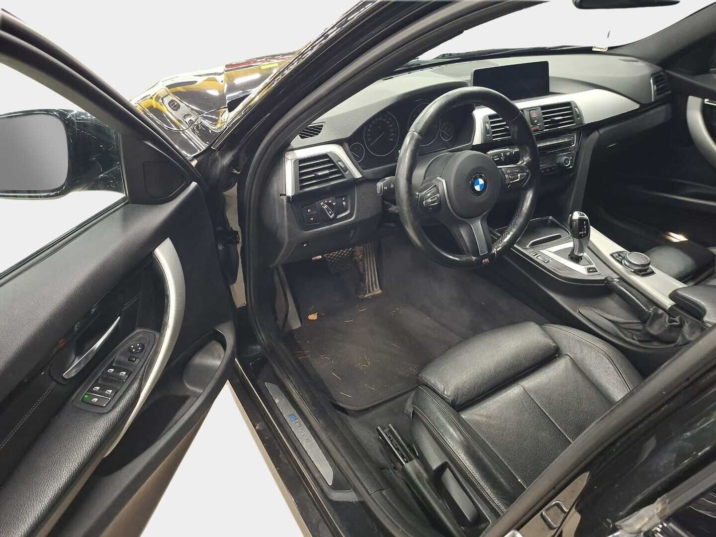 BMW 330 2016 F30 Sedan 330e A Business M Sport - Tulossa toimipisteelle! - KORKO VAIN 3,99 %