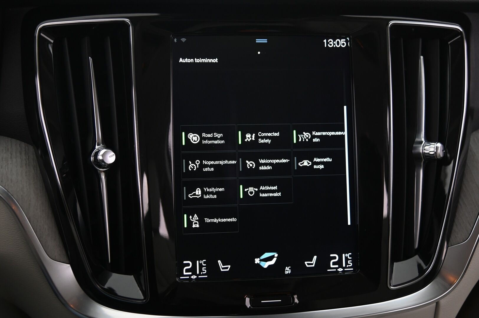 Volvo V60 2022 T6 AWD Long Range Inscription Edition aut *Suomi-Auto / Muistipenkki / VOC / ACC / Koukku / Sporttipenkit / Navi / Full LED High Beam / Digimittaristo* - Juuri saapunut! / Akku kuntotarkastettu / Liikennemerkkien tunnistus / P-Kamera / Tutkat / 2X renkaat / Siisti*