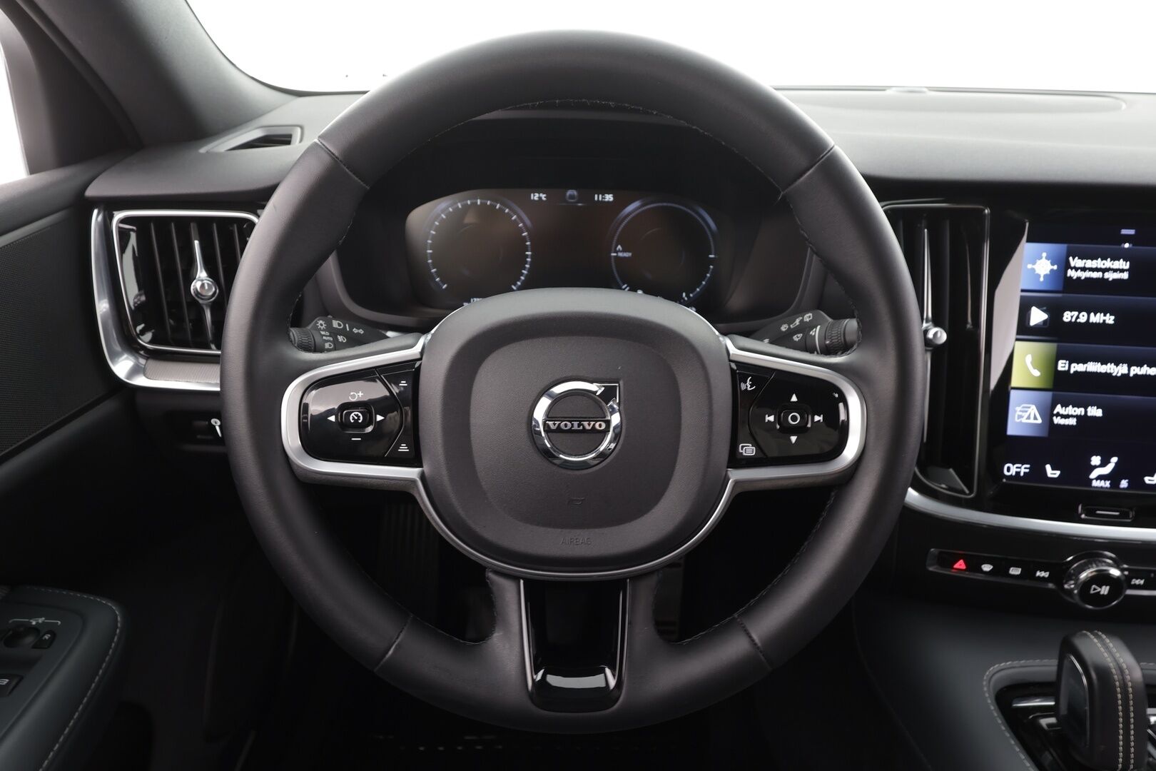 Volvo V60 2022 T6 AWD Long Range R-Design Edition aut * Koukku / ACC / Full-LED / 360 / Sportnahat Muistilla /  Lisälämmitin / Keyless * - 1-om Suomi-auto / 2x Latauskaapelit / Merkkihuollot