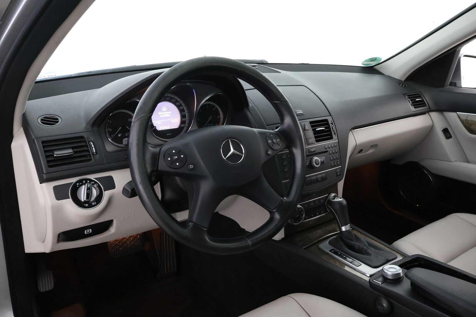 Mercedes-Benz C 2009 350 CDI 4Matic Sedan aut - Nahkasisusta / Sähköpenkit / Xenon / Vakkari / 2x Renkaat aluvantein / Juuri tullut Tampereelle!