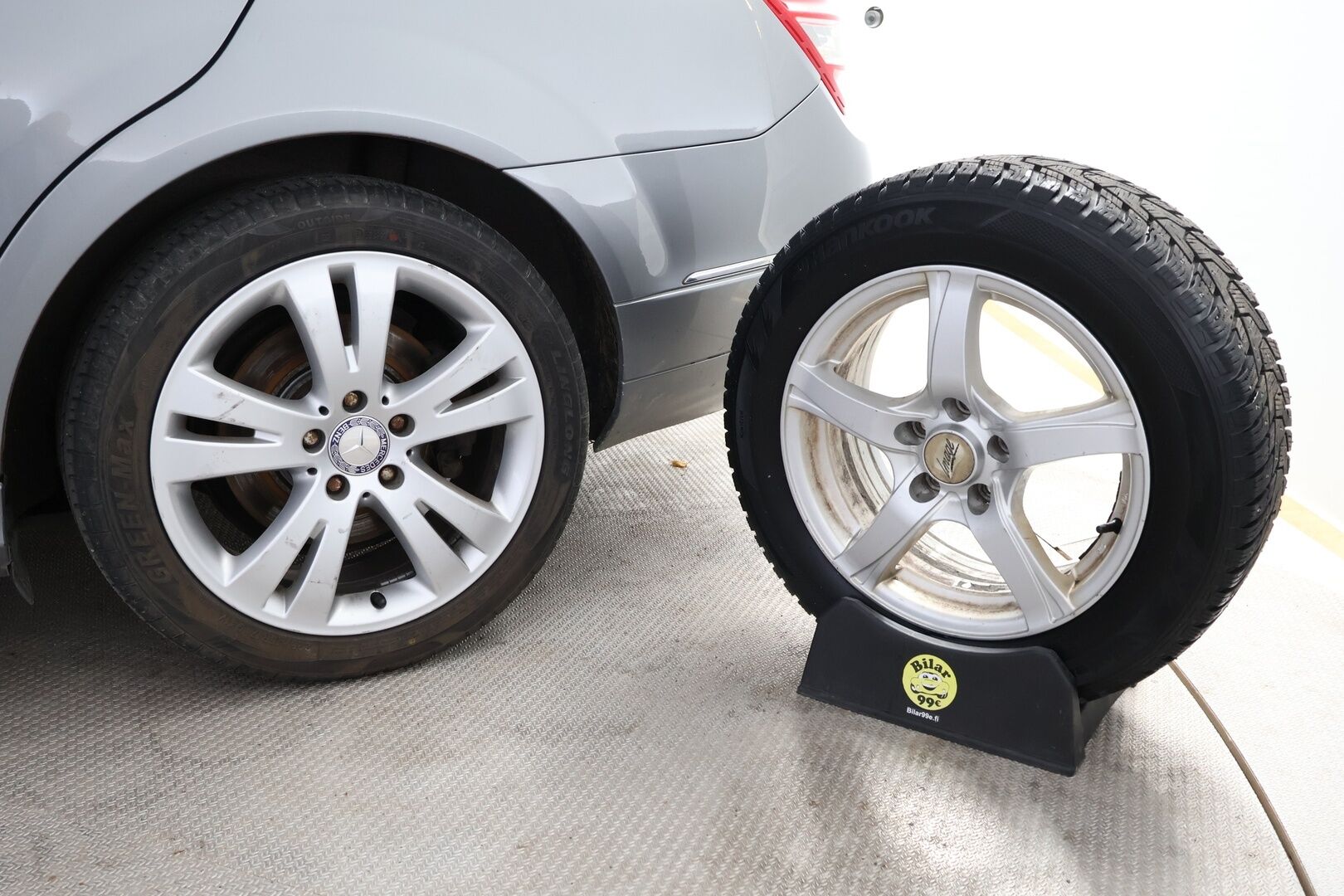 Mercedes-Benz C 2009 350 CDI 4Matic Sedan aut - Nahkasisusta / Sähköpenkit / Xenon / Vakkari / 2x Renkaat aluvantein / Juuri tullut Tampereelle! - HULLU BLACKWEEK KORKOTARJOUS 2,49%