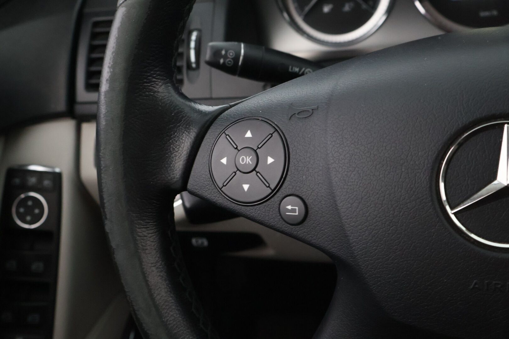 Mercedes-Benz C 2009 350 CDI 4Matic Sedan aut - Nahkasisusta / Sähköpenkit / Xenon / Vakkari / 2x Renkaat aluvantein / Juuri tullut Tampereelle! - HULLU BLACKWEEK KORKOTARJOUS 2,49%