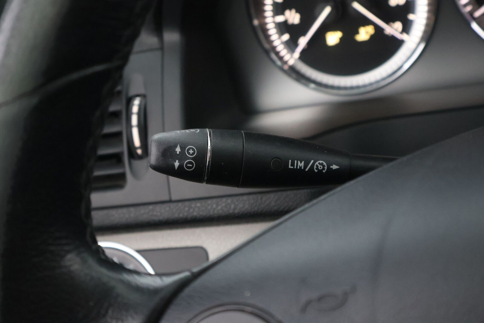 Mercedes-Benz C 2009 350 CDI 4Matic Sedan aut - Nahkasisusta / Sähköpenkit / Xenon / Vakkari / 2x Renkaat aluvantein / Juuri tullut Tampereelle! - HULLU BLACKWEEK KORKOTARJOUS 2,49%