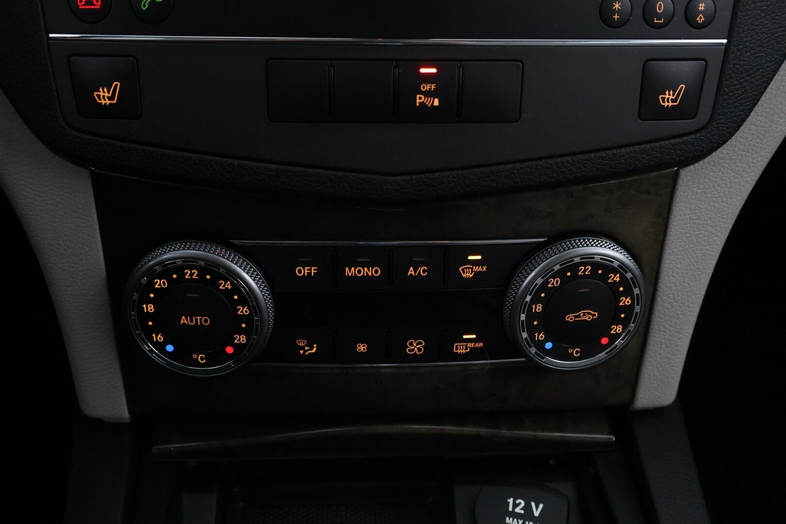 Mercedes-Benz C 2009 350 CDI 4Matic Sedan aut - Nahkasisusta / Sähköpenkit / Xenon / Vakkari / 2x Renkaat aluvantein / Juuri tullut Tampereelle! - HULLU BLACKWEEK KORKOTARJOUS 2,49%