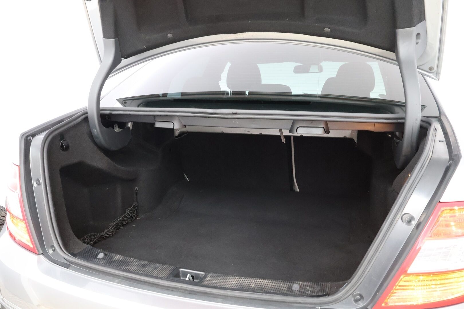 Mercedes-Benz C 2009 350 CDI 4Matic Sedan aut - Nahkasisusta / Sähköpenkit / Xenon / Vakkari / 2x Renkaat aluvantein / Juuri tullut Tampereelle!