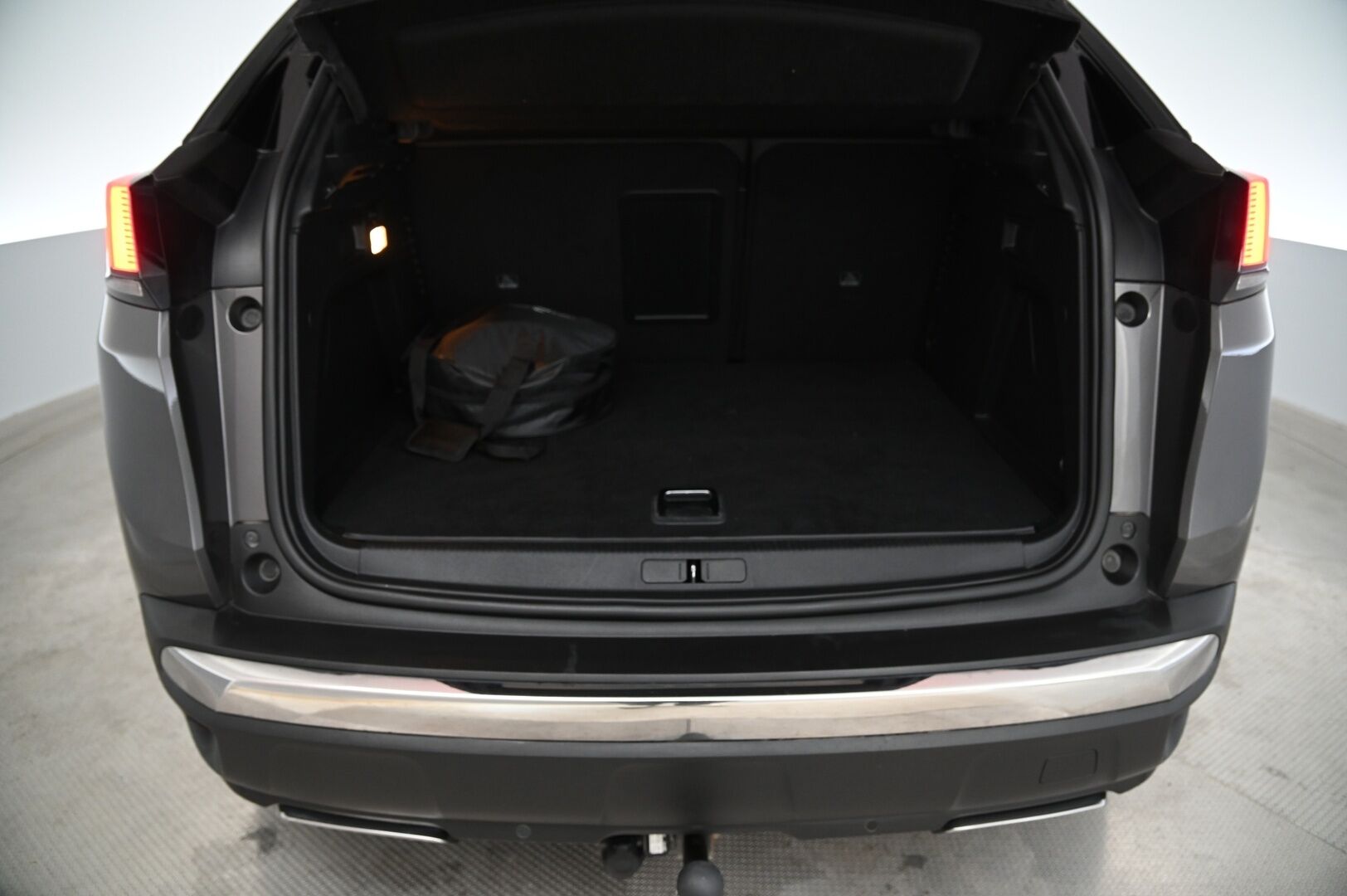 Peugeot 3008 2020 GT Hybrid4 300 EAT8-aut *Webasto / P.Kamera / ACC / LED / Navi*