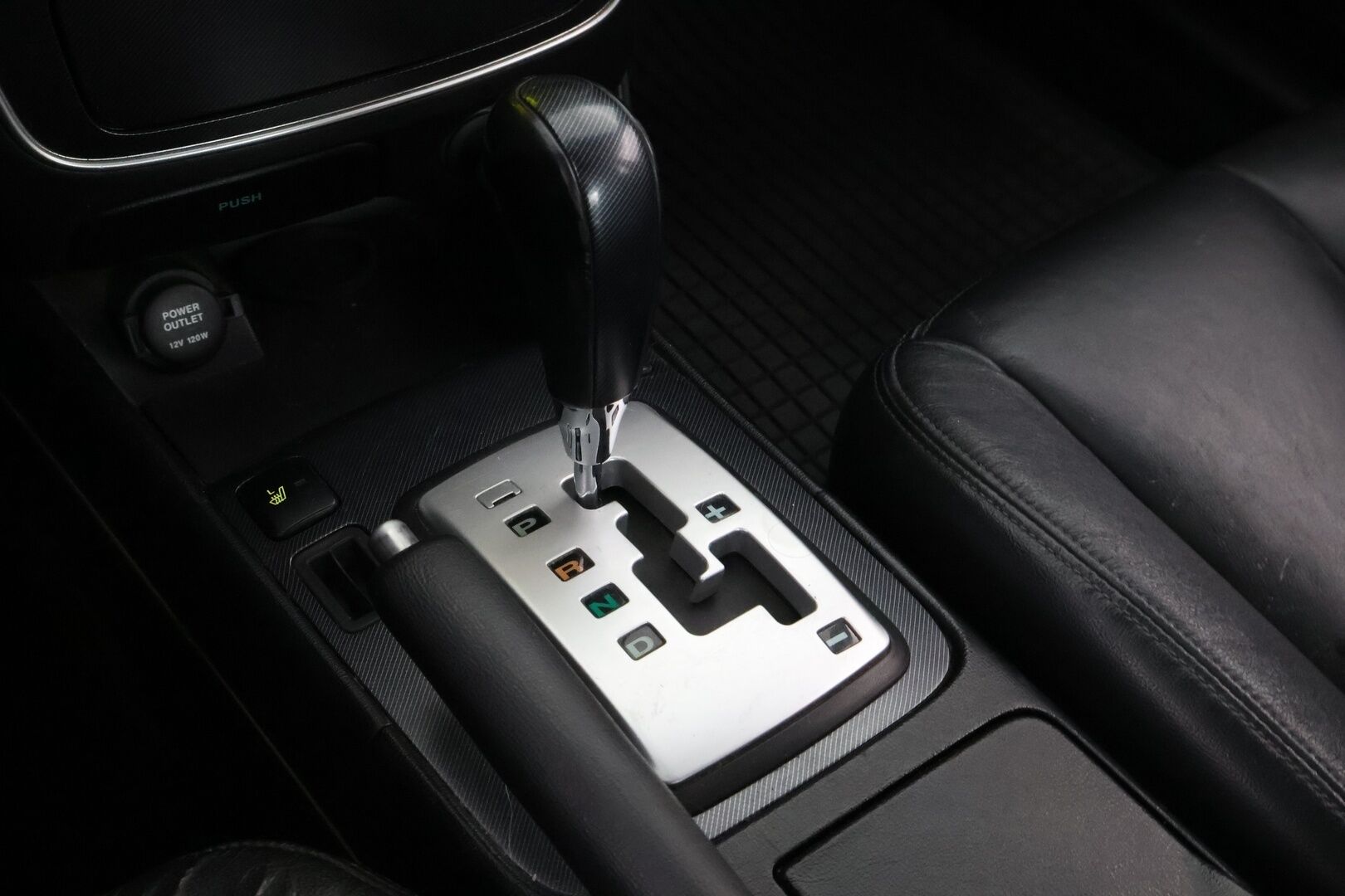 Hyundai Sonata 2008 2,0 CRDi GLS LE Aut. - YritysOutlet - Myydään vain yrityksille - – Tämä auto myydään YritysOutlet -valikoimasta vain yritykselle