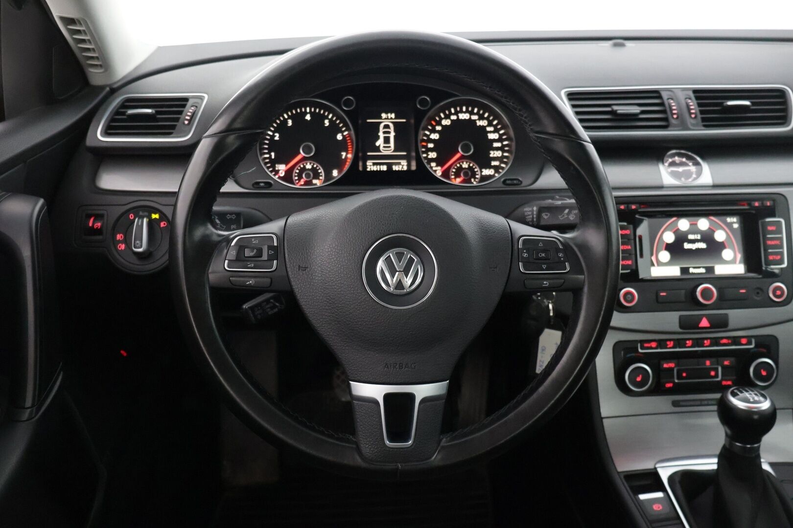 Volkswagen Passat 2011 Sedan Comfortline 1,8 TSI 118 kW (160 hv) * / Myydään huutokaupat.comissa! / Vakkari / Webasto / Koukku / Kahdet renkaat / * - Myydään huutokaupat comissa!