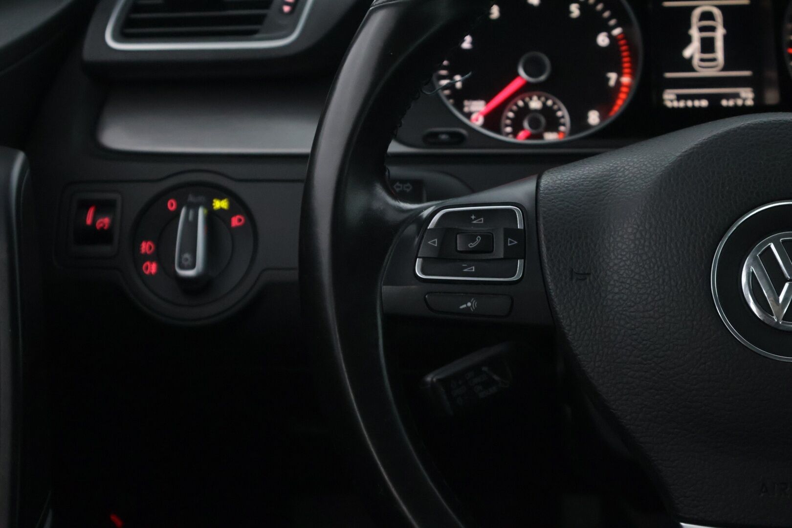 Volkswagen Passat 2011 Sedan Comfortline 1,8 TSI 118 kW (160 hv) * / Myydään huutokaupat.comissa! / Vakkari / Webasto / Koukku / Kahdet renkaat / * - Myydään huutokaupat comissa!