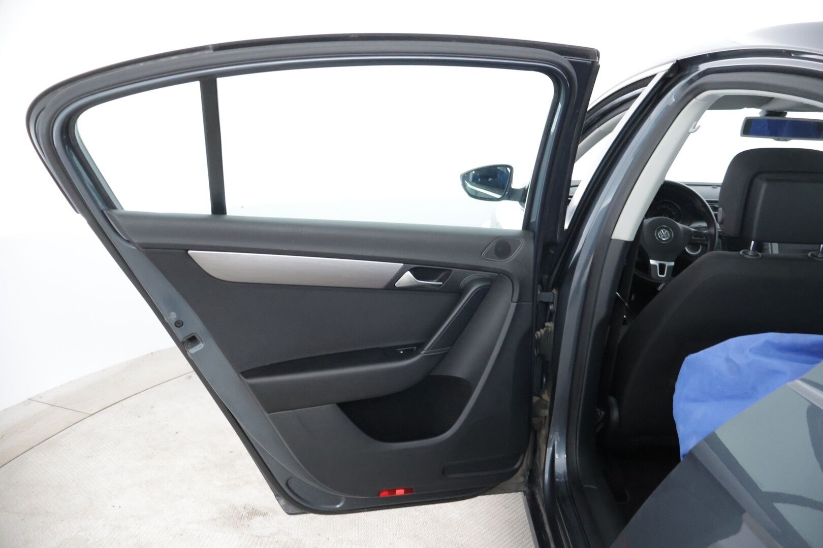 Volkswagen Passat 2011 Sedan Comfortline 1,8 TSI 118 kW (160 hv) * / Myydään huutokaupat.comissa! / Vakkari / Webasto / Koukku / Kahdet renkaat / * - Myydään huutokaupat comissa!