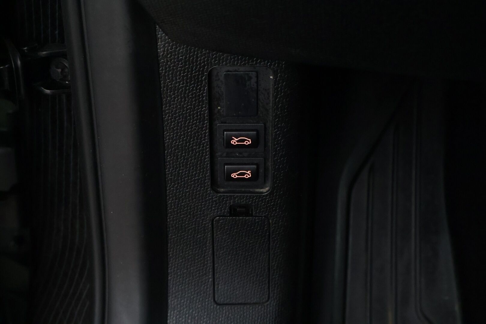 BMW i3 2019 120Ah *ILP / Vakkari / BC alusta / LED / P-kamera / Navi* - *2x renkaat 19" vanteilla / Saatavilla Bilar-Turva / Näyttävä!* - HULLU BLACKWEEK KORKOTARJOUS 2,49%