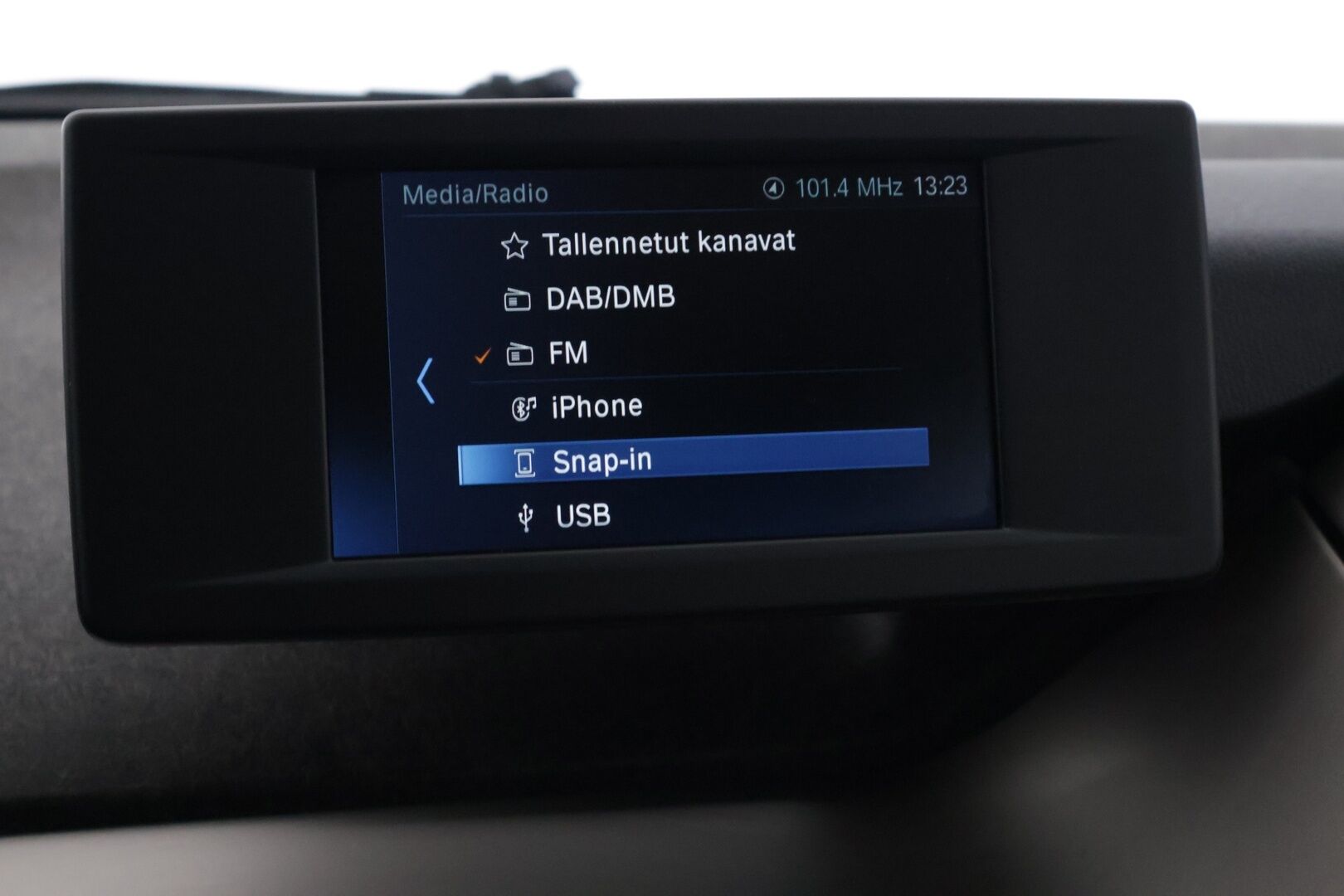 BMW i3 2019 120Ah *ILP / Vakkari / BC alusta / LED / P-kamera / Navi* - *2x renkaat 19" vanteilla / Saatavilla Bilar-Turva / Näyttävä!* - HULLU BLACKWEEK KORKOTARJOUS 2,49%