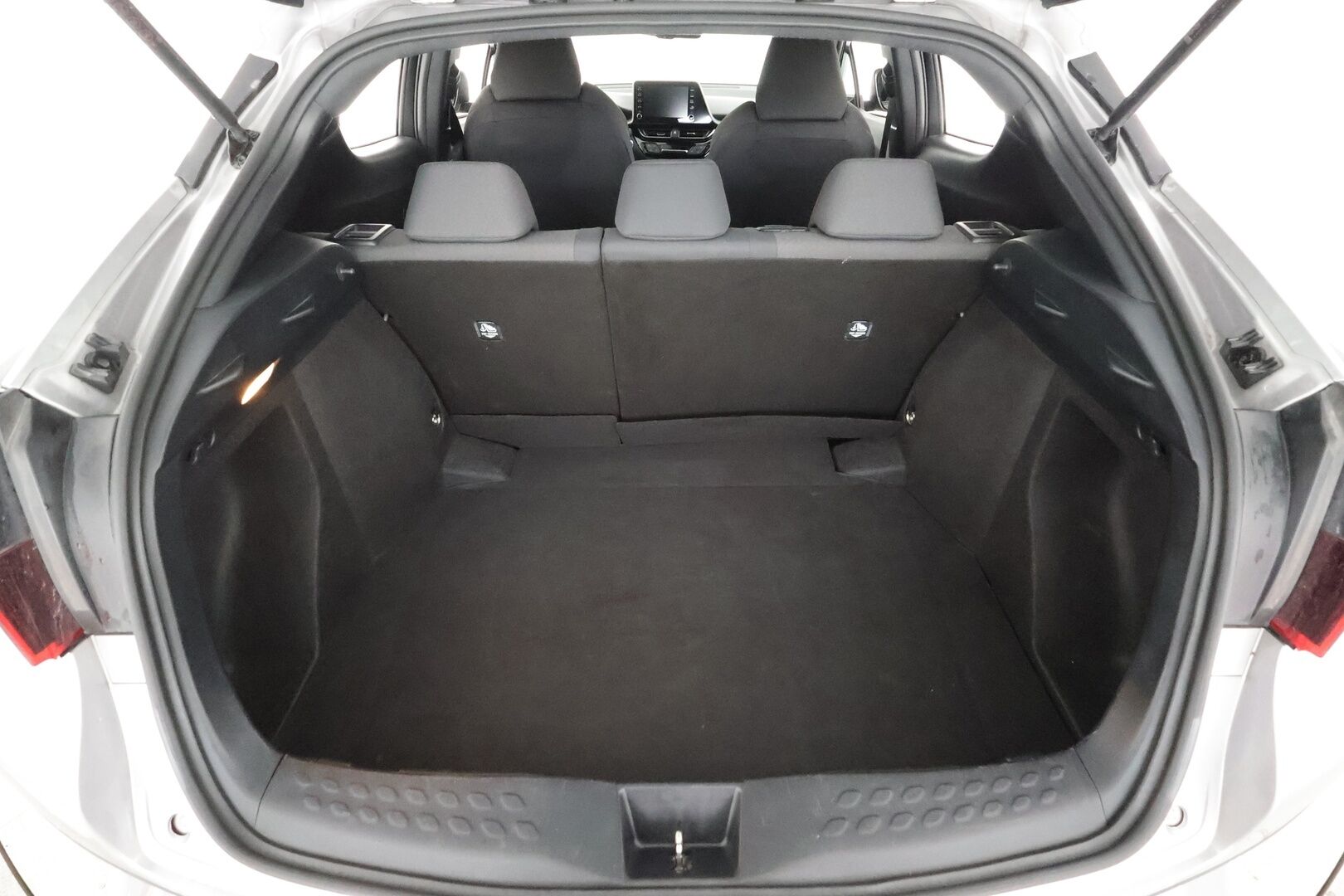 Toyota C-HR 2022 1,8 Hybrid Active * ACC / LED / P.Kamera / Kaistavahti / Navi / Keyless * - Suomi-auto / Kahdet renkaat - HULLUT AVAJAISHULINAT KORKOTARJOUS 3,29 %