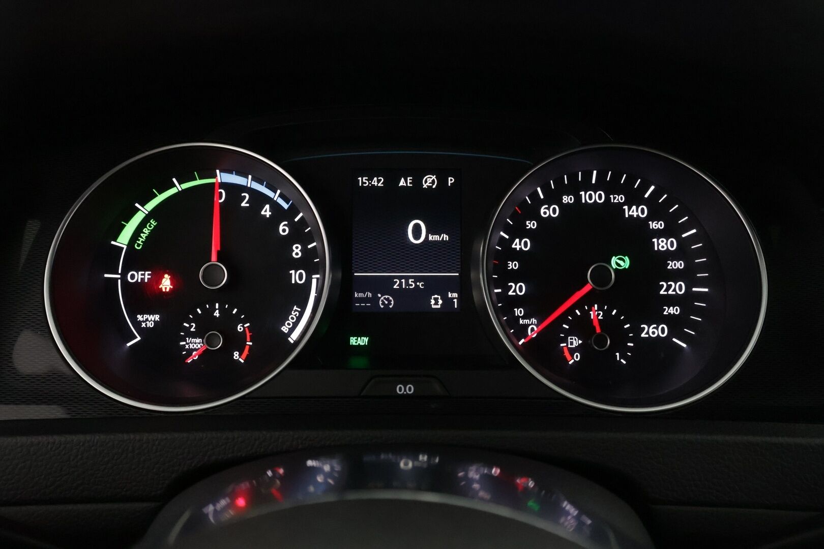 Volkswagen Golf 2015 GTE Plug-In Hybrid 150 kW (204 hv) DSG-automaatti *Adapt. Vakkari / Webasto / P-kamera / BLIS / Sporttipenkit / Navi* - *JAKOPÄÄ TEHTY 03/25* / 2x renkaat aluvanteilla / LED-valot
