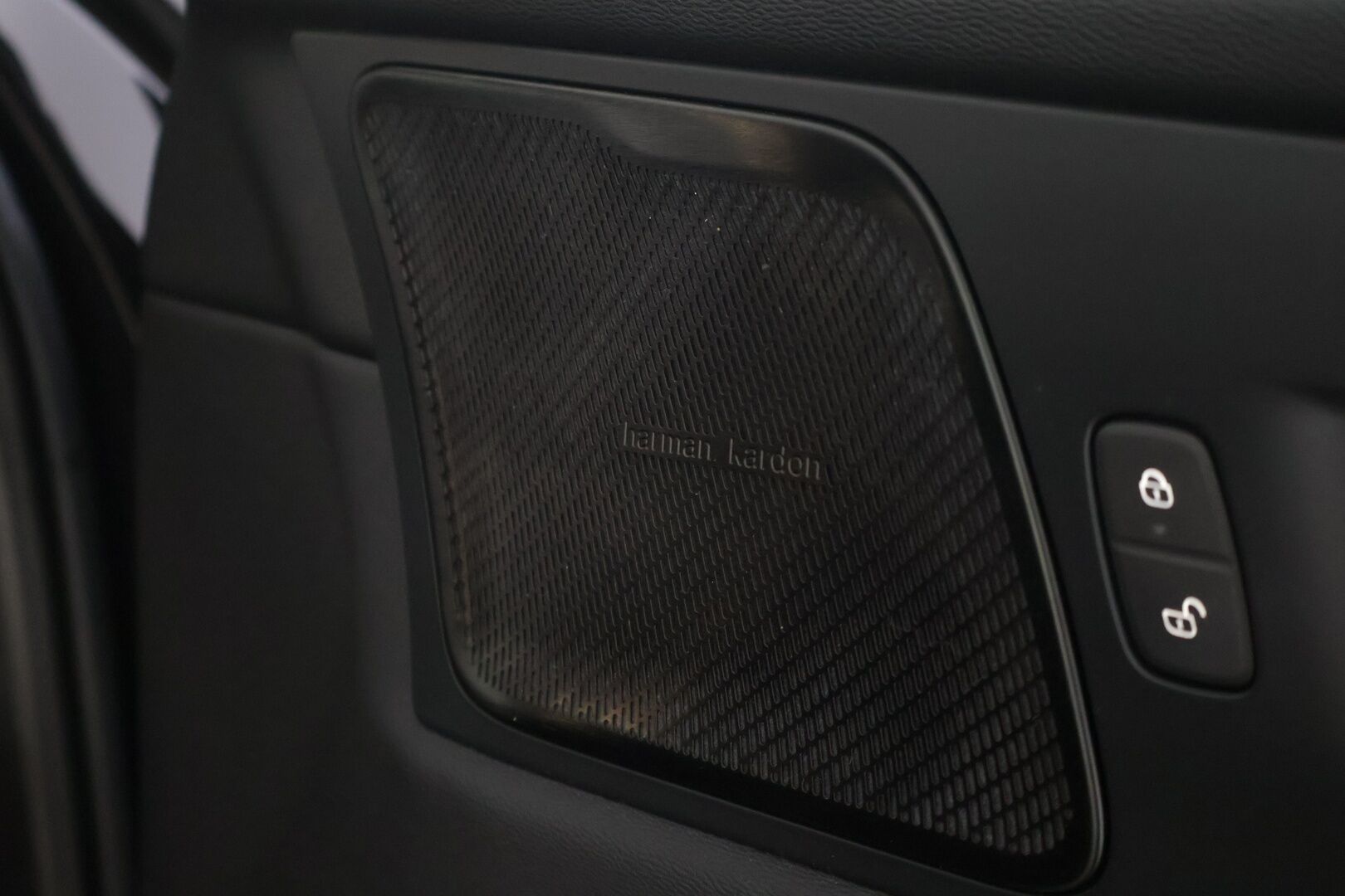 Volvo XC60 2022 T8 AWD Long Range Polestar Engineered Edition aut - | Harman&Kardon | Panoraama | 360-Kamera | Pilot Assist | ACC | Muistipenkki | Nahkasisusta | Vetokoukku | Apple&Android | Navi | 