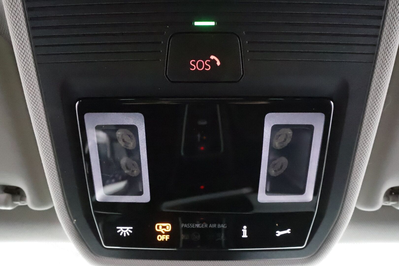 Seat Leon Sportstourer 2021 1,4 PHEV 204 eHybrid FR DSG * ACC / LED / P.Kamera / Navi / Kaistavahti / Digimittaristo / Koukku * - 2x Latauskaapelit / Kahdet renkaat