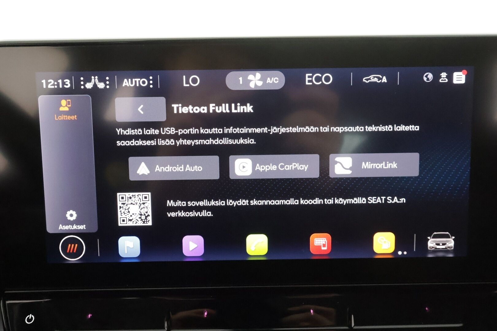 Seat Leon Sportstourer 2021 1,4 PHEV 204 eHybrid FR DSG * ACC / LED / P.Kamera / Navi / Kaistavahti / Digimittaristo / Koukku * - 2x Latauskaapelit / Kahdet renkaat