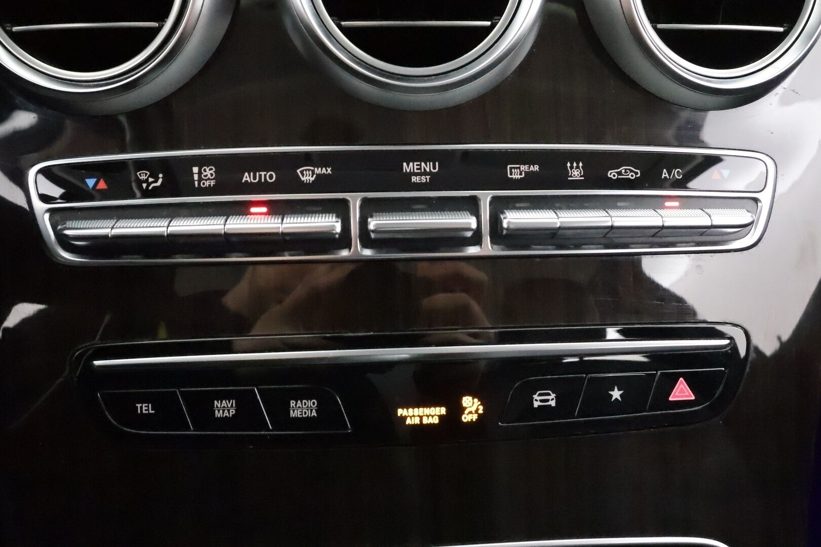 Mercedes-Benz GLC 2022 300 e 4MATIC A Business * Distronic Plus / Polttoainekäyttöinen lämmitin / LED / P.Kamera / Sporttipenkit / Navi * - 1.Om Suomi-auto / Kahdet renkaat / Koti & kauppalaturi