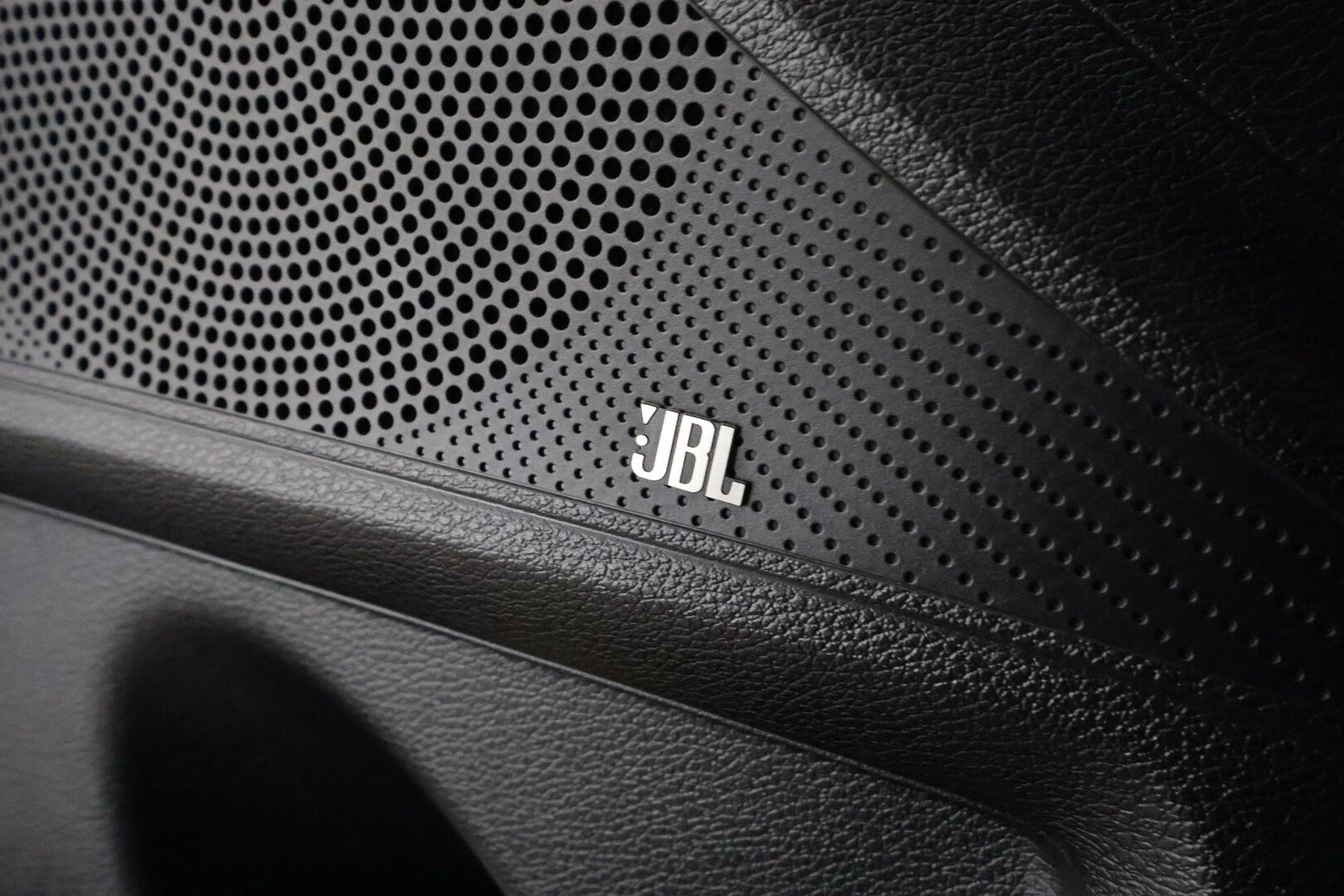 Kia ProCeed 2022 1,5 T-GDI 160hv GT-Line DCT - | ACC | JBL | Panorama | Muistipenkki | Nahka-alcantara | P.kamera | LED | HDA | BSM | RCTA | Keyless | Sähk. takaluukku | Merkkihuollot | 