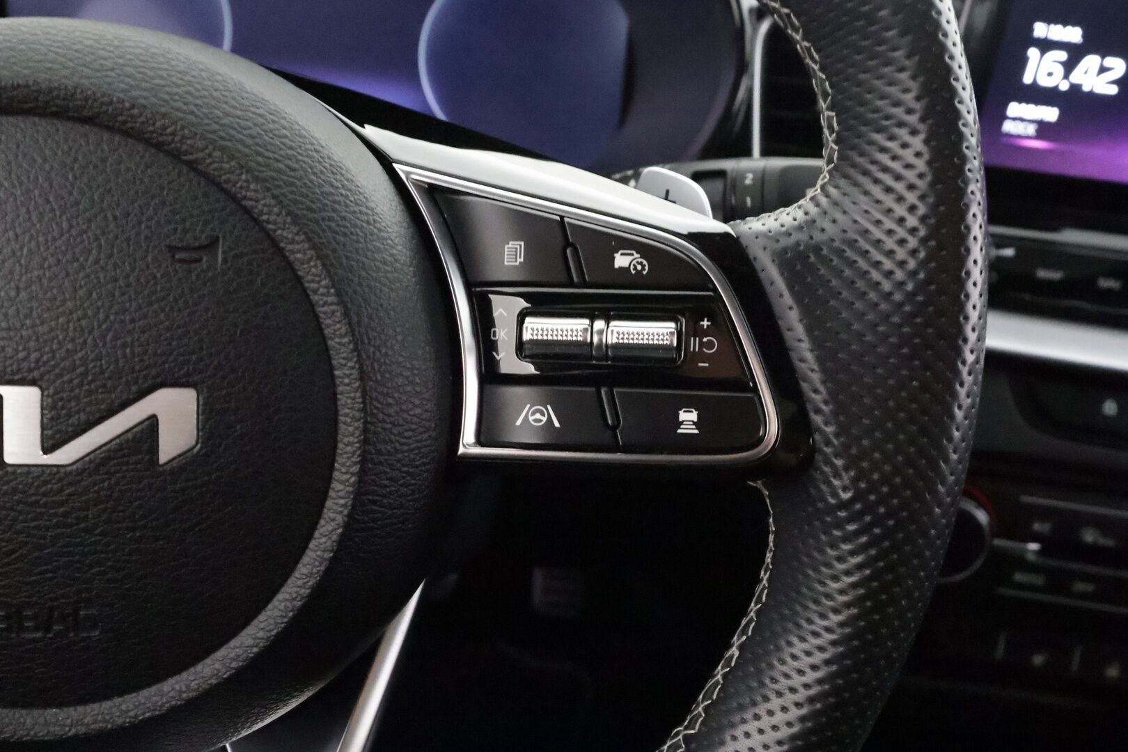 Kia ProCeed 2022 1,5 T-GDI 160hv GT-Line DCT - | ACC | JBL | Panorama | Muistipenkki | Nahka-alcantara | P.kamera | LED | HDA | BSM | RCTA | Keyless | Sähk. takaluukku | Merkkihuollot | 