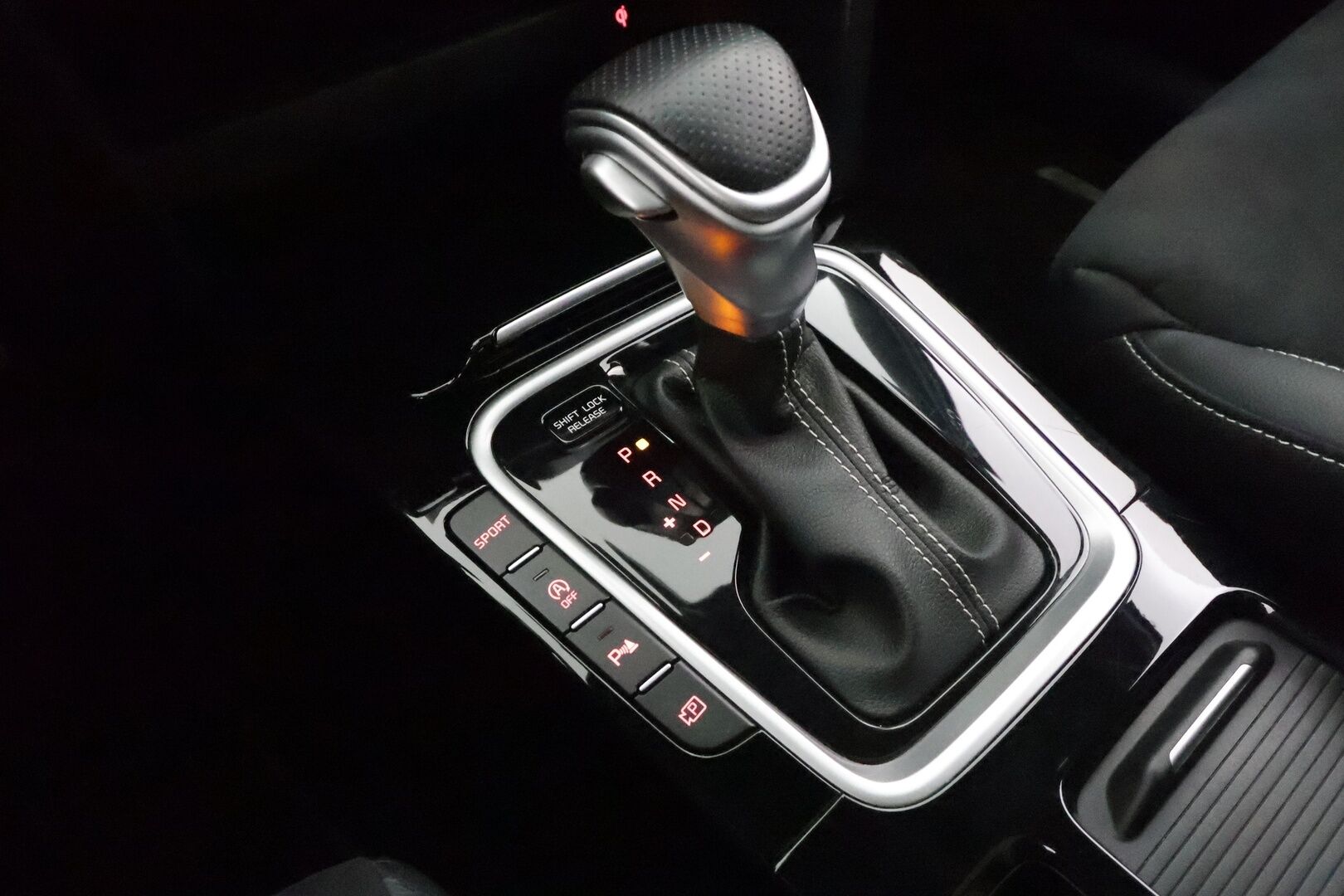 Kia ProCeed 2022 1,5 T-GDI 160hv GT-Line DCT - | ACC | JBL | Panorama | Muistipenkki | Nahka-alcantara | P.kamera | LED | HDA | BSM | RCTA | Keyless | Sähk. takaluukku | Merkkihuollot | 