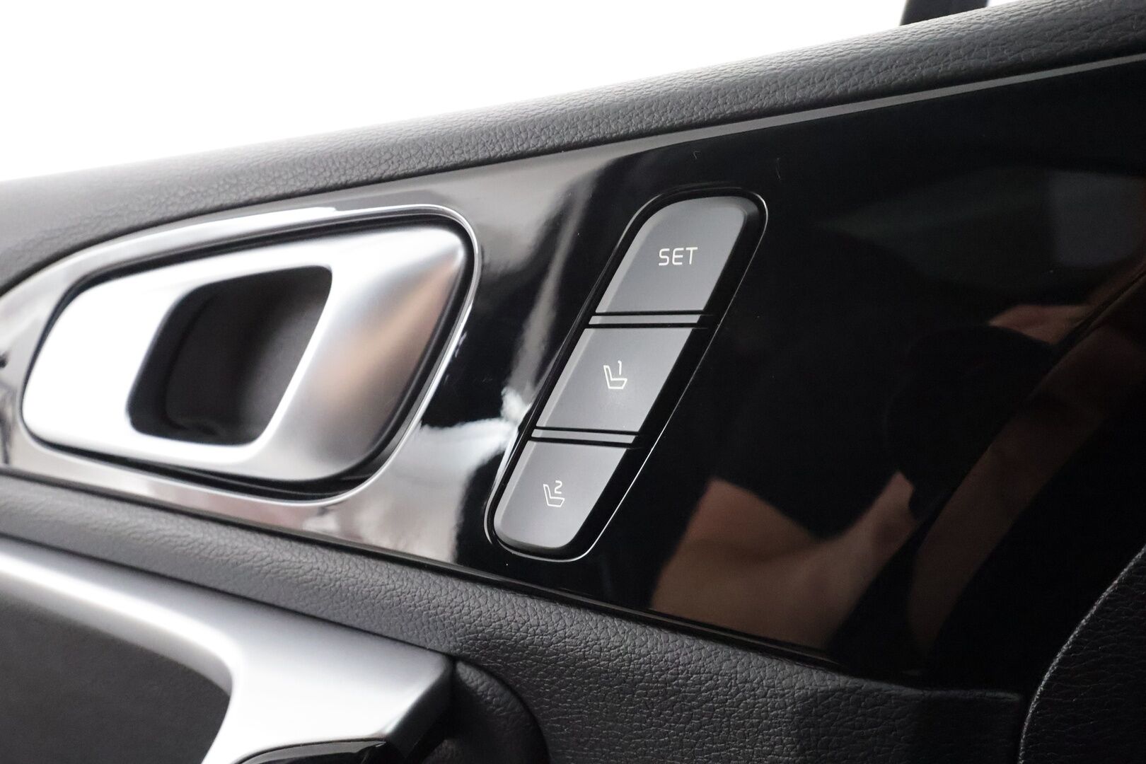 Kia ProCeed 2022 1,5 T-GDI 160hv GT-Line DCT - | ACC | JBL | Panorama | Muistipenkki | Nahka-alcantara | P.kamera | LED | HDA | BSM | RCTA | Keyless | Sähk. takaluukku | Merkkihuollot | 
