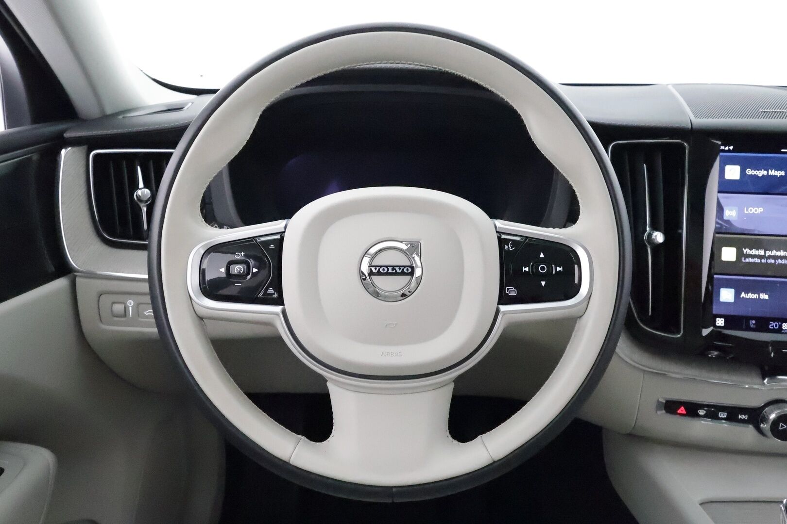 Volvo XC60 2022 T6 AWD Long Range Inscription Edition aut - 3,99 % KORKOTARJOUS TÄHÄN AUTOON - 1Om Suomiauto / Facelift / Harman&Kardon / Panorama / Adapt.Vakkari / 360-Kamera / Vaalea Nahkasisusta / Lämm.Tuulilasi / Isompi Range!