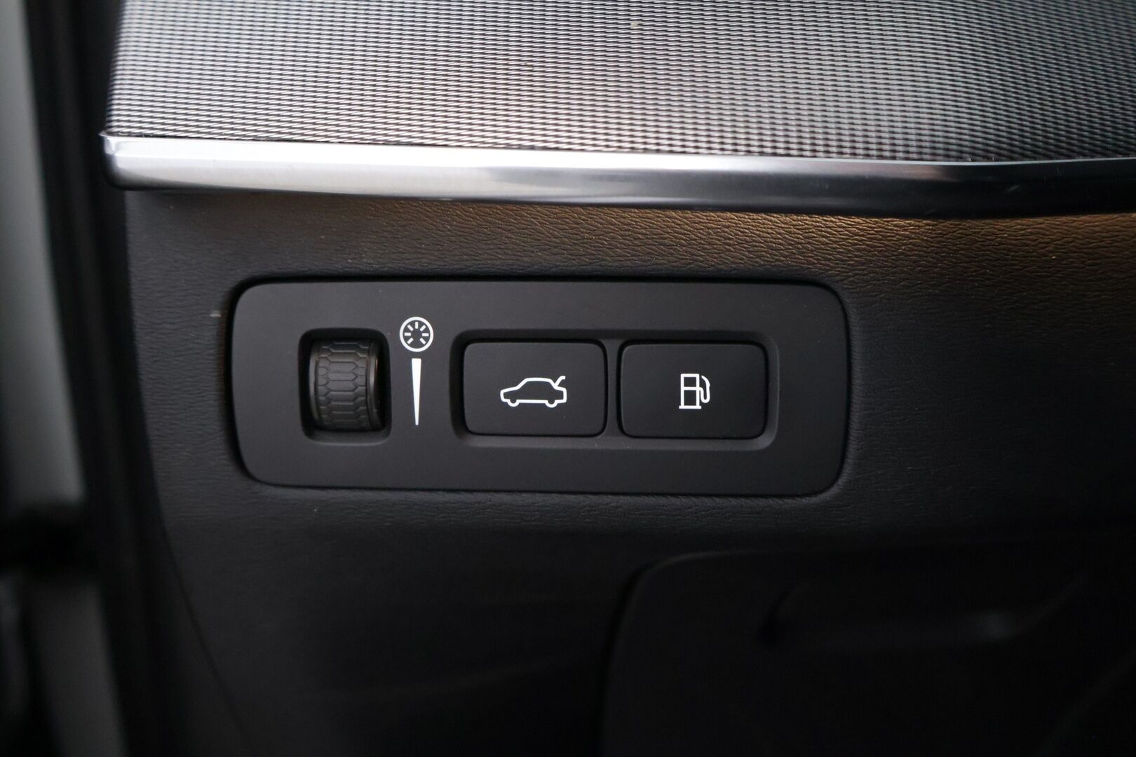Volvo XC90 2022 T8 AWD Long Range High Performance R-Design aut / 1.OM / Suomi auto / 7p* - 2,99 % KORKOTARJOUS TÄHÄN AUTOON 14.9. ASTI! - Harman & Kardon / Webasto / Koukku / ACC / BLIS / Keyless Go / P-kamera / tutkat