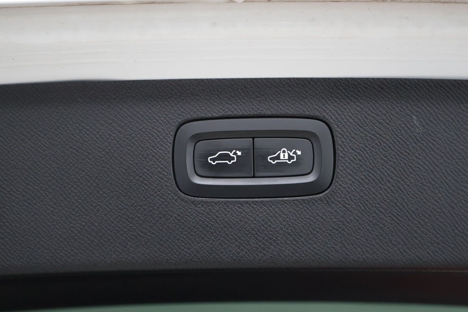 Volvo XC90 2022 T8 AWD Long Range High Performance R-Design aut / 1.OM / Suomi auto / 7p* - Harman & Kardon / Webasto / Koukku / ACC / BLIS / Keyless Go / P-kamera / tutkat