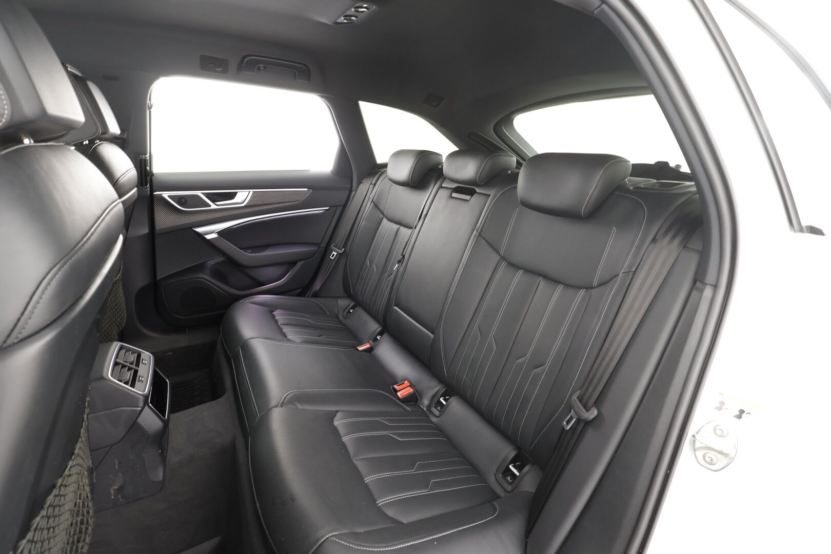 Audi A6 2020 Avant Business Sport 55 TFSI e quattro S tronic S-Line * ACC / 360° / Hierovat&ilmastoidut nahat / Matrix LED * - KeylessGo / Muistipenkit / Kahdet renkaat aluvanteilla / Huippuvarusteet